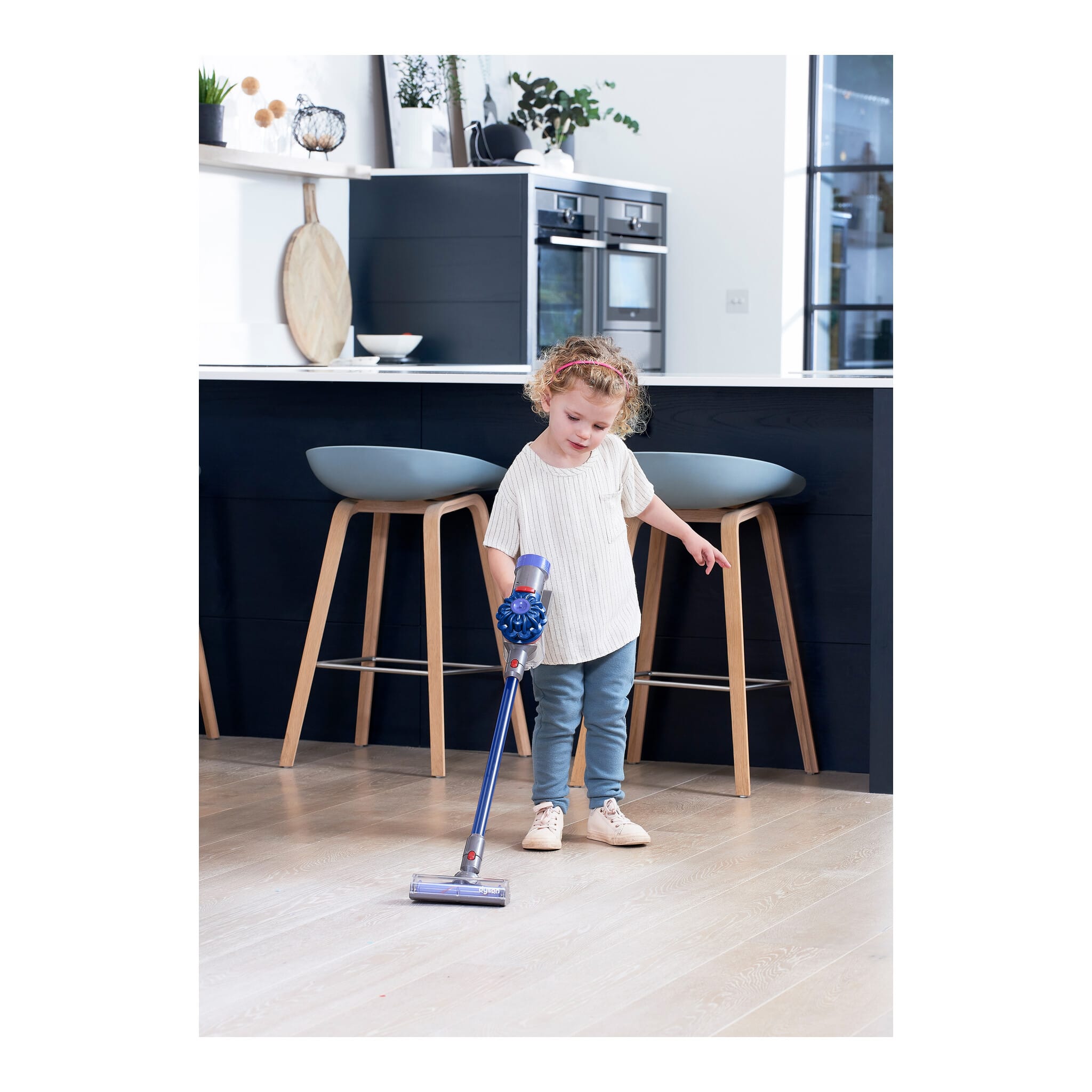 Casdon Dyson Cordless Vacuum Cleaner Toy - Pink
