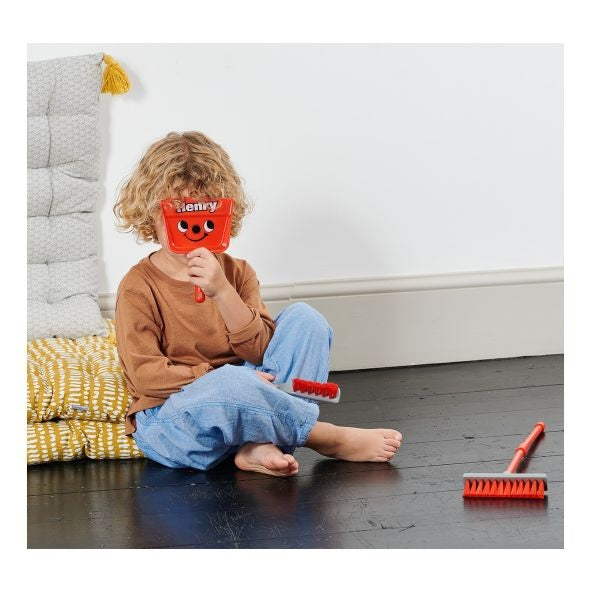 Casdon Henry Brush Set – Toy Broom, Brush & Dustpan