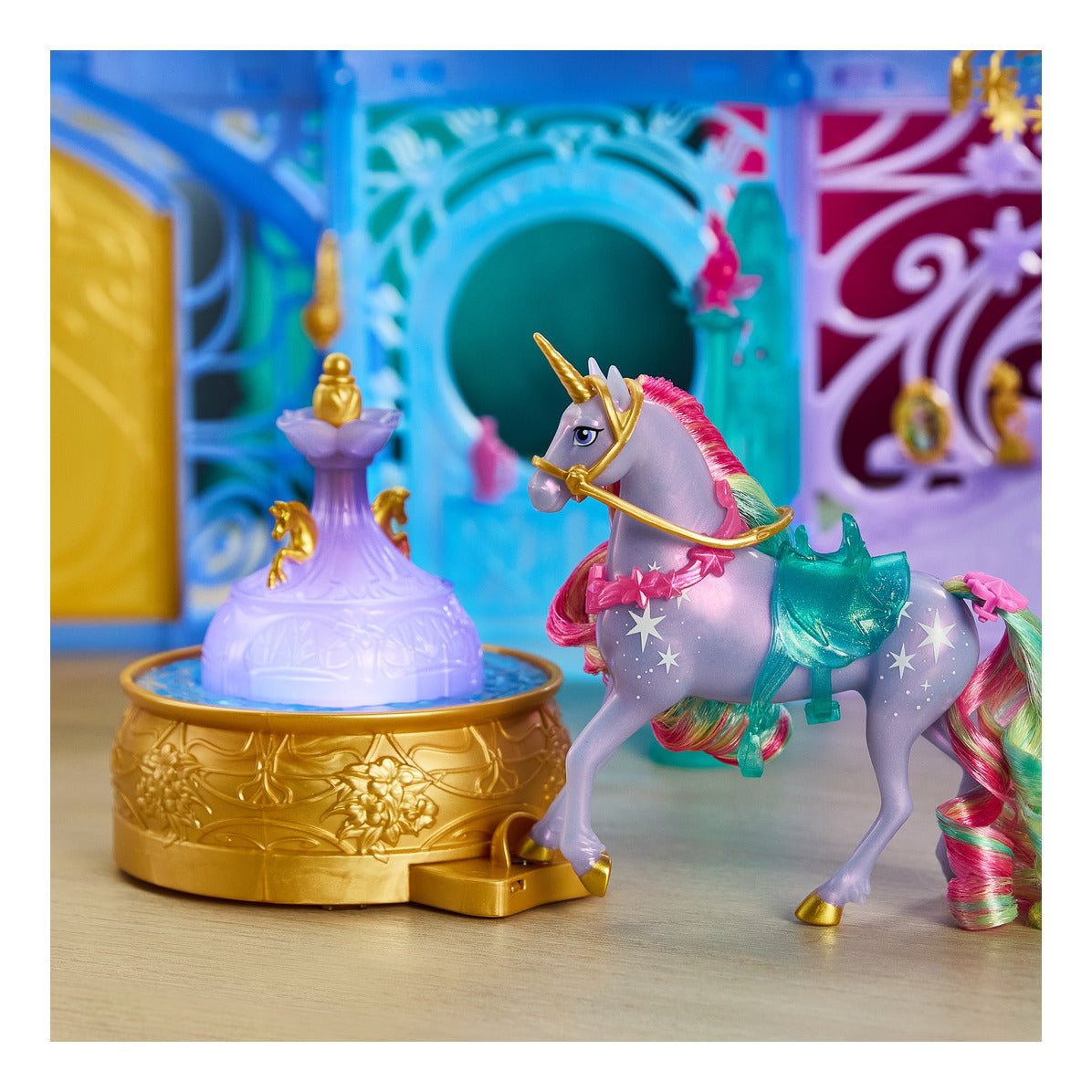 Spin Master Unicorn Academy Starglow Fountain & Stable Playset with Wildstar