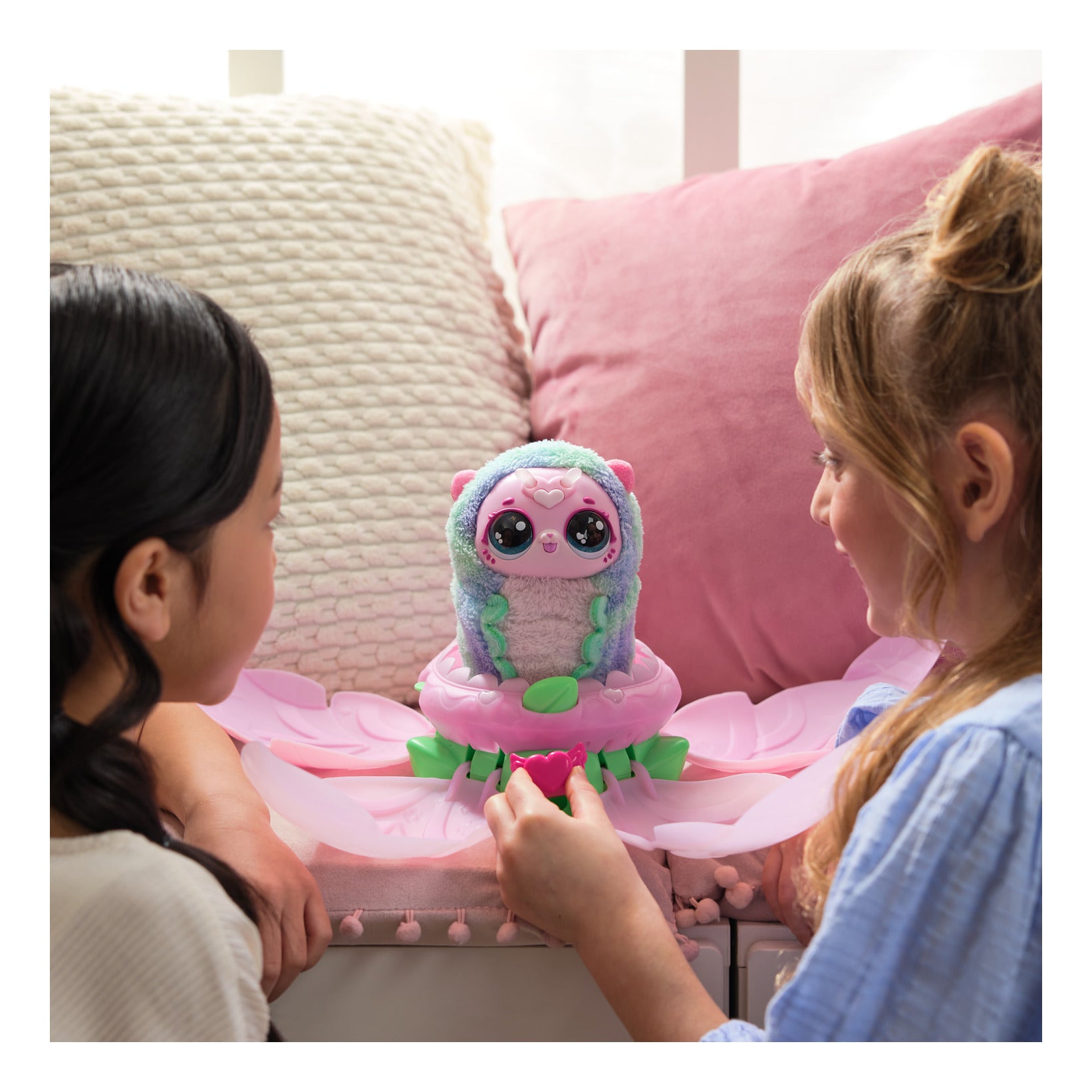 Hatchimals Bloomables Kittyfly Surprise Interactive Toy