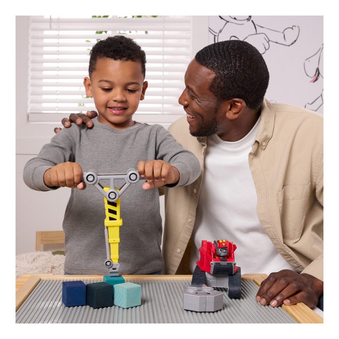 Rubble & Crew Charger's Mega Power Crane Vehicle with Figure