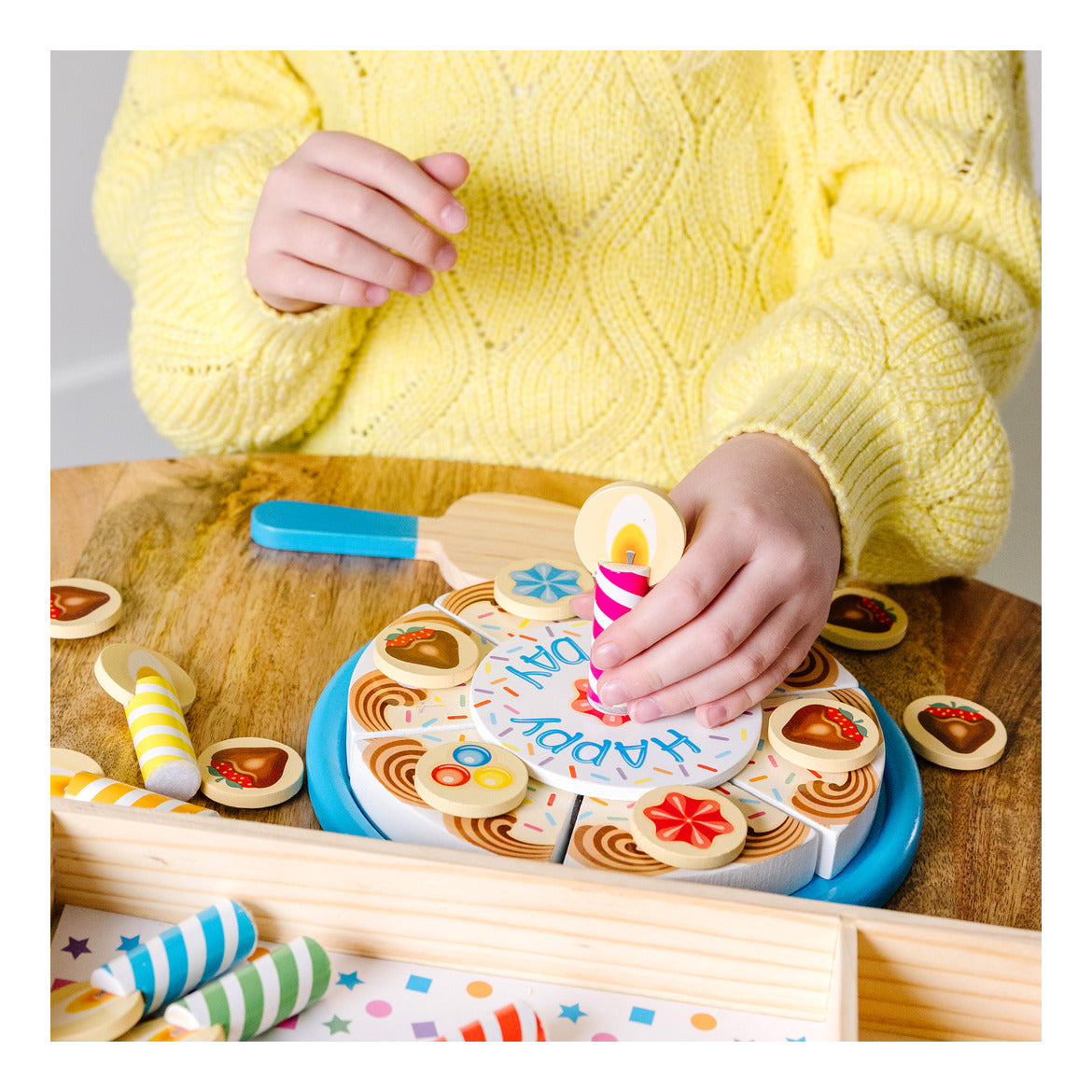 Melissa & Doug Wooden Birthday Cake Play Set – 34 Pieces