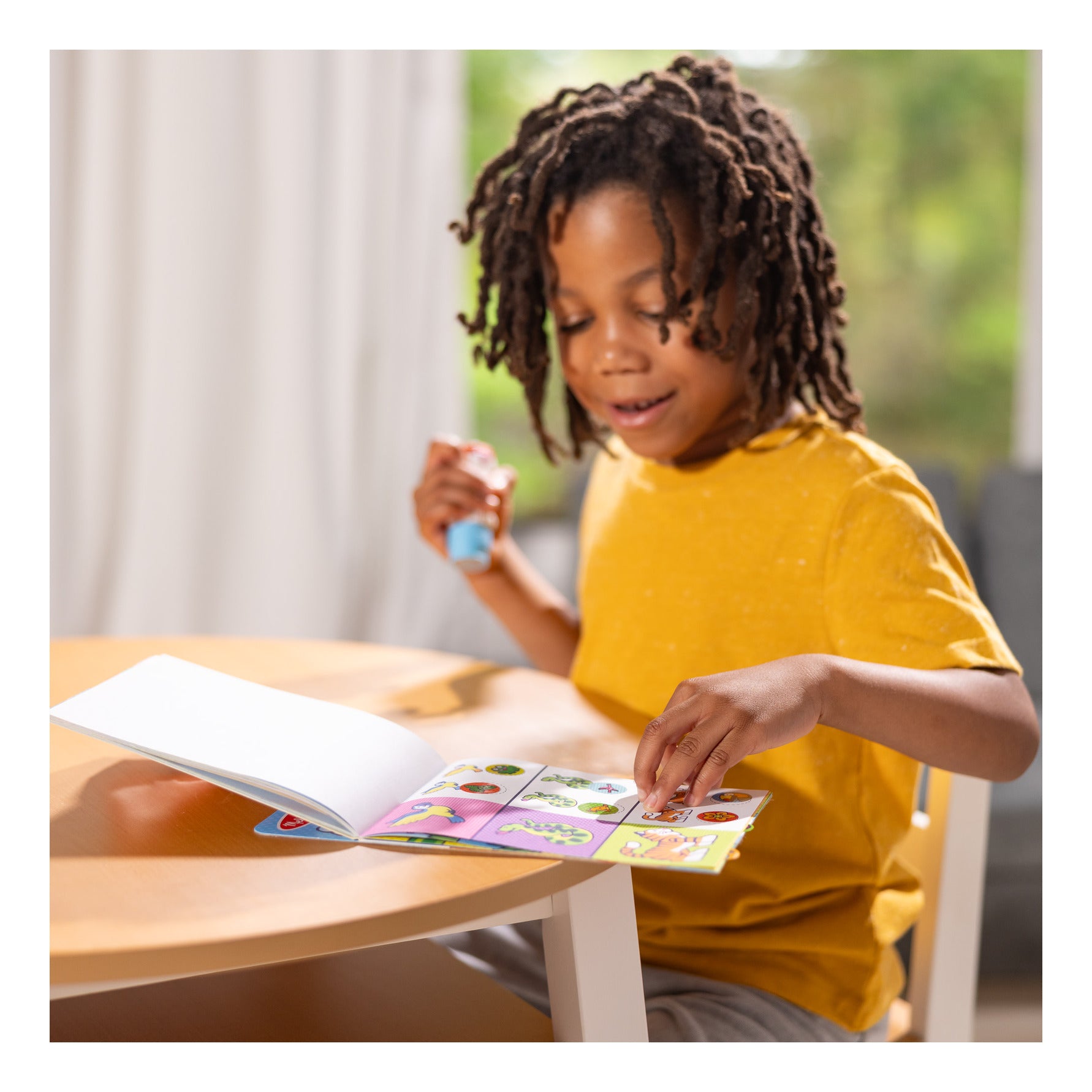 Melissa & Doug Sticker WOW! Tiger Sticker Stamper & Activity Pad