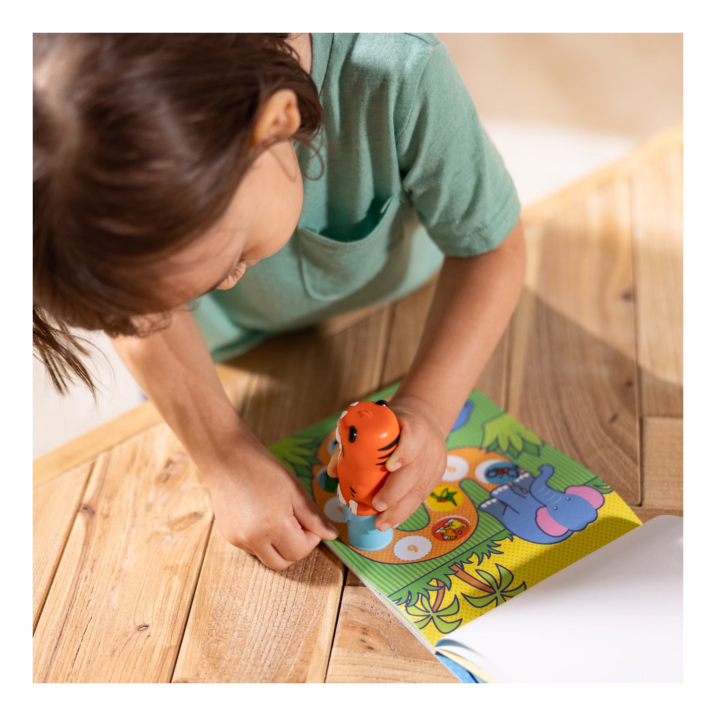 Melissa & Doug Sticker WOW! Tiger Sticker Stamper & Activity Pad