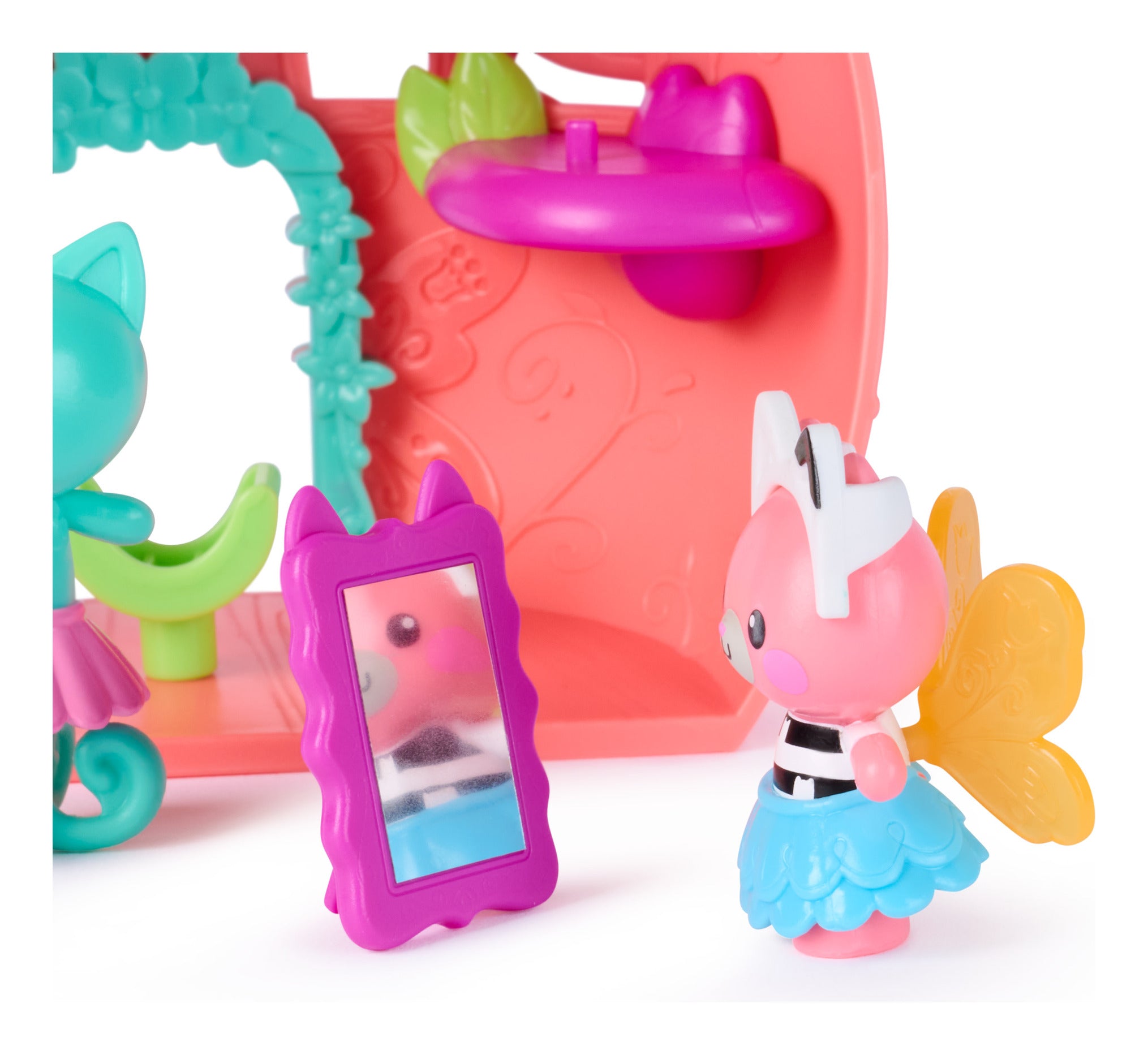 Gabby's Dollhouse Fairylandia Kitty Fairy Flutter Fairy Playset