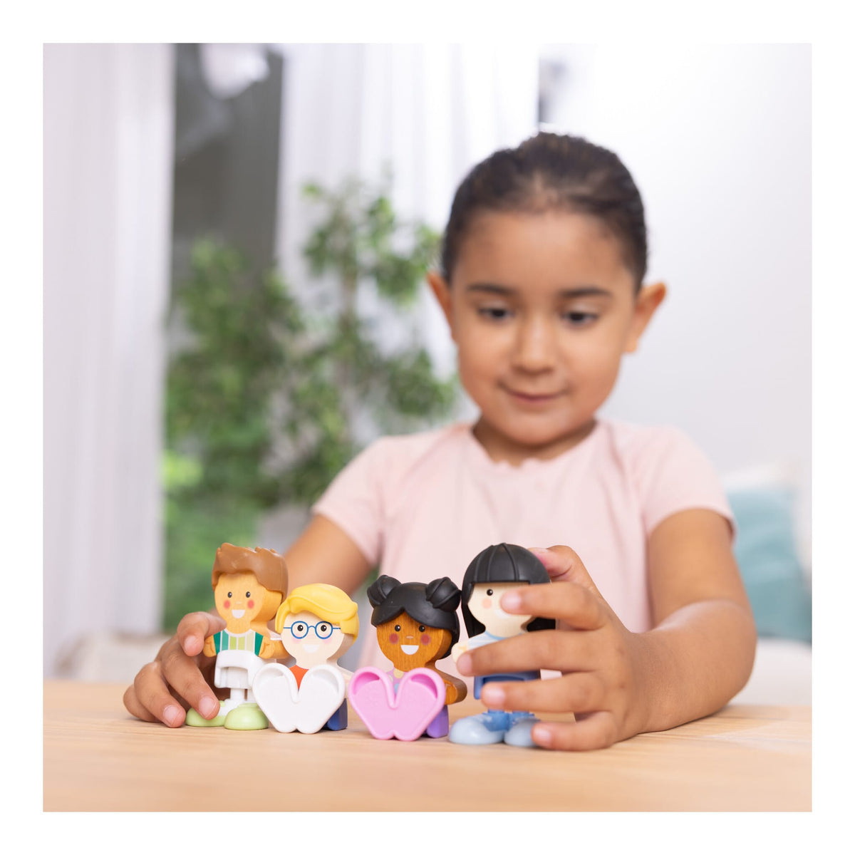 Melissa & Doug Cheery Lane Cheeries Play Figures 4-Pack 681147009745