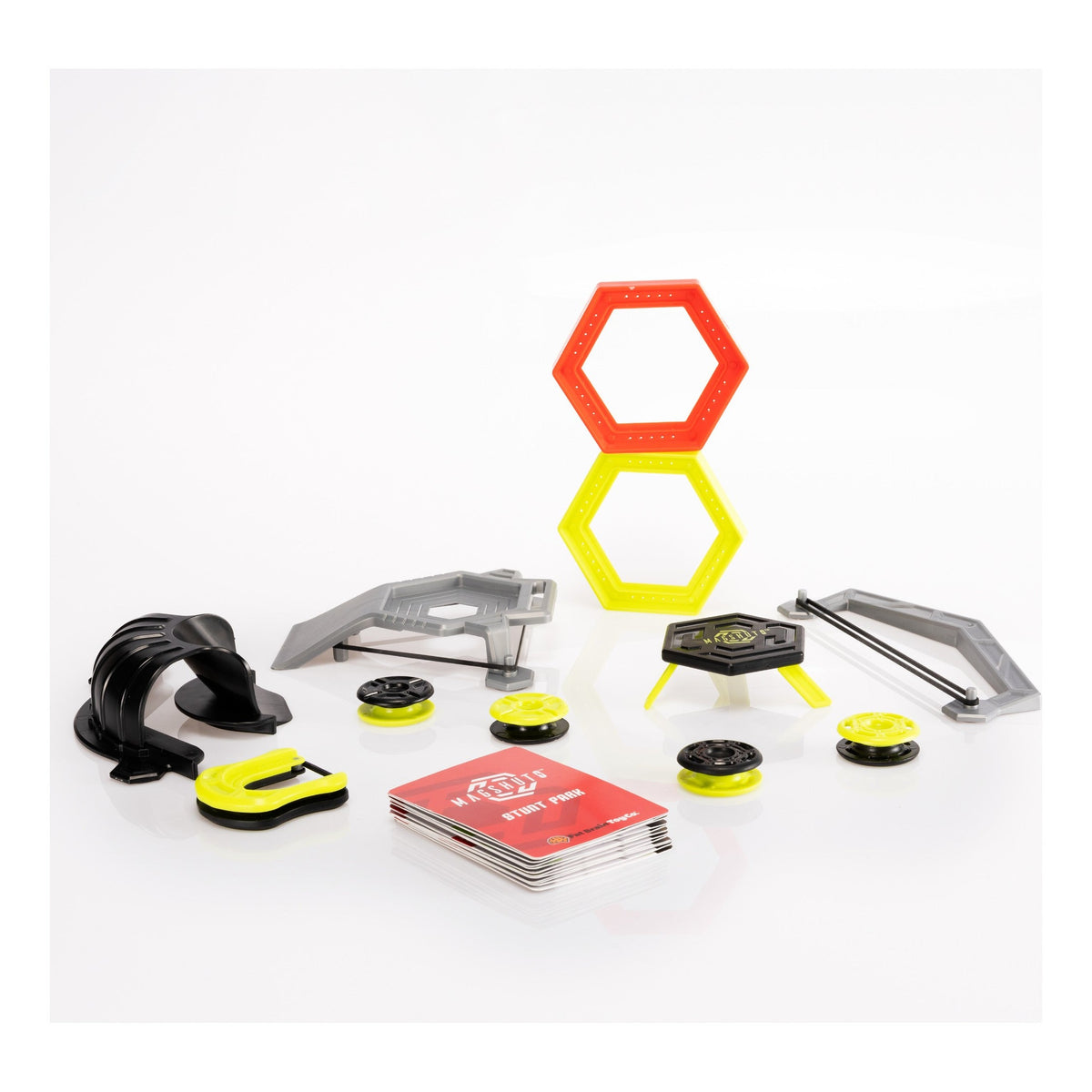 Fat Brain Toys Magshuto Stunt Park Magnetic Trick Shot Set