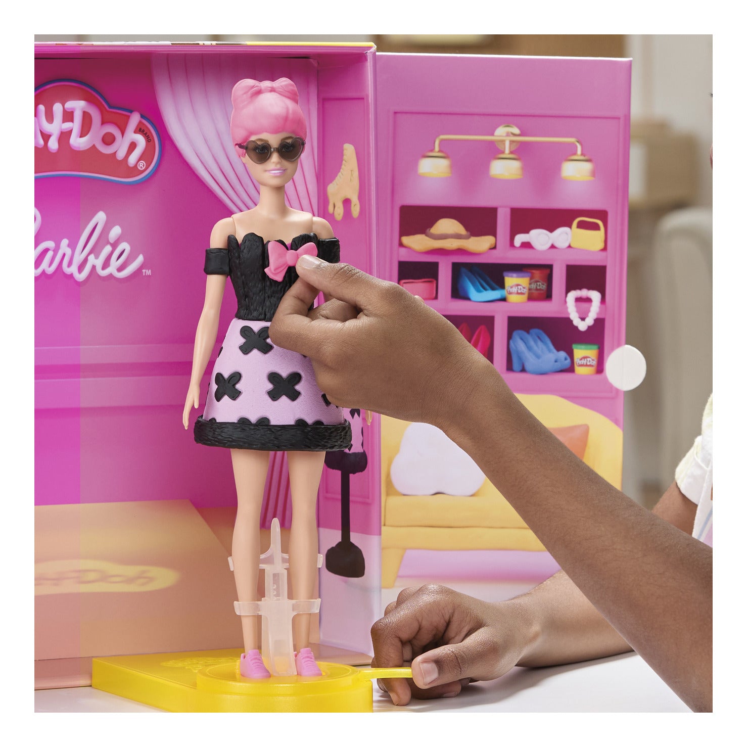 Play-Doh Barbie Designer Fashion Show Playset