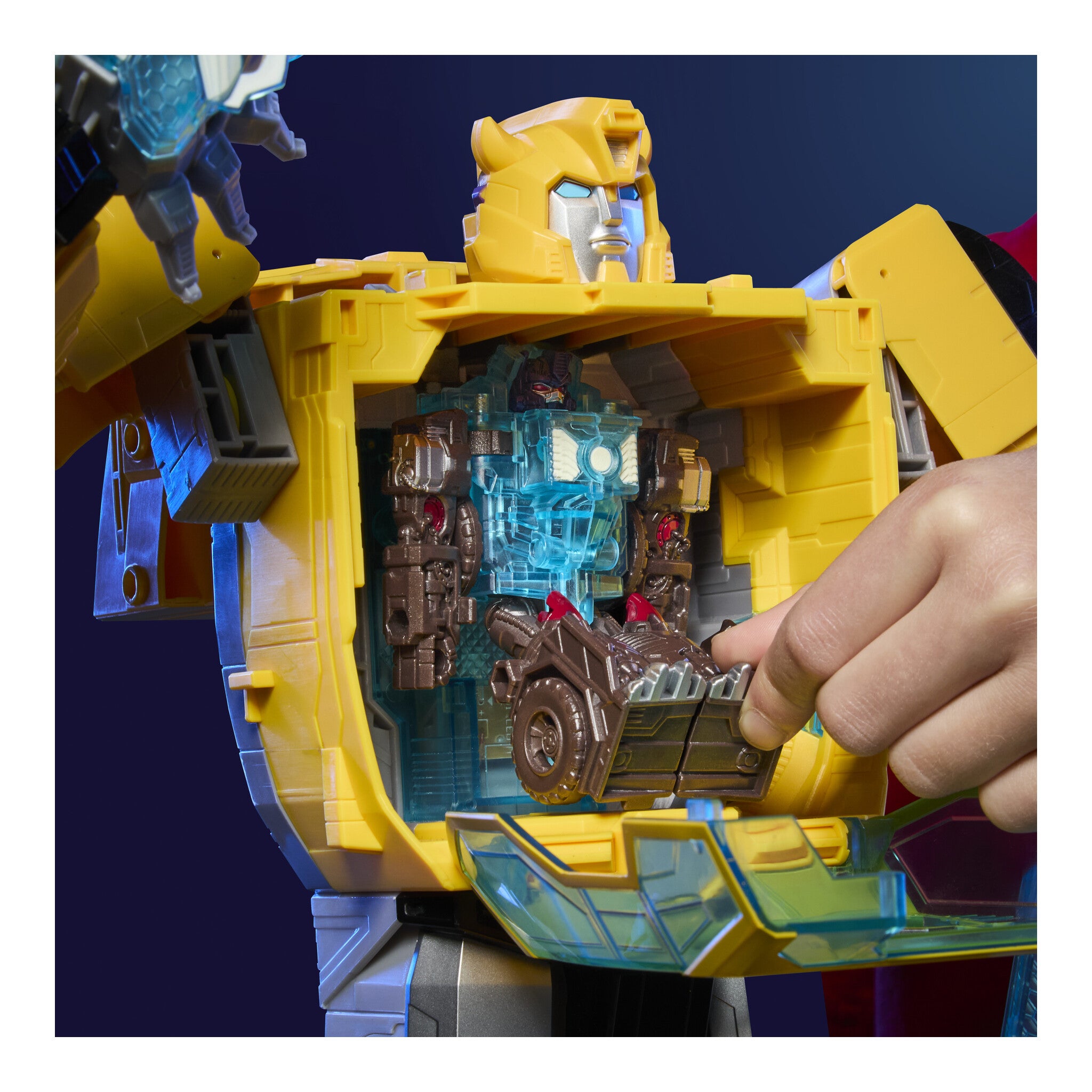 Transformers Cyberworld Power Spark Bumblebee 28cm Action Figure