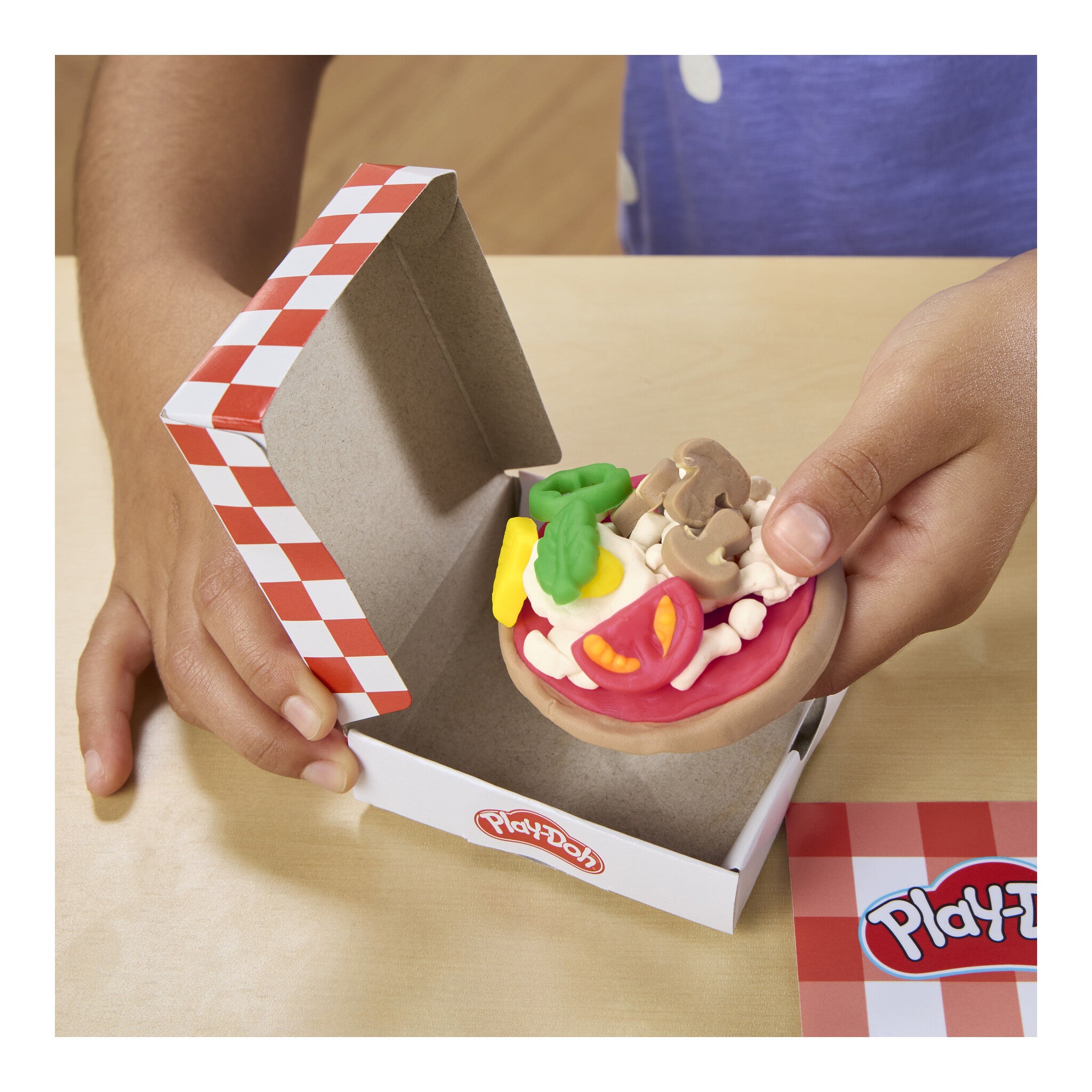 Play-Doh Stamp 'n Spin Pizza Playset with 5 Colours