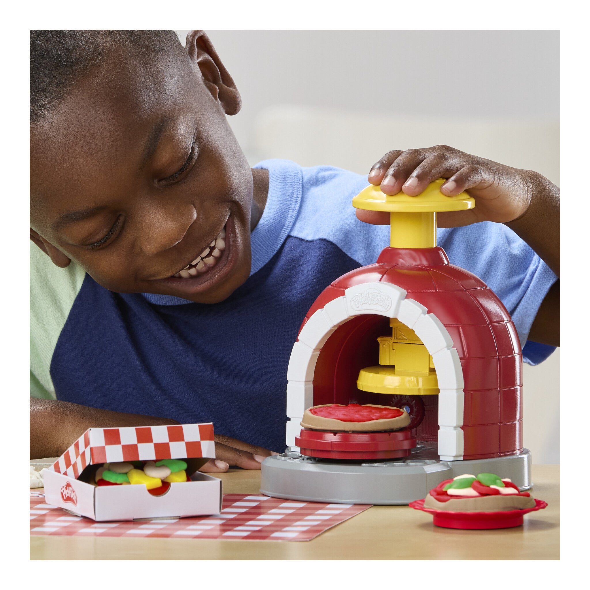 Play-Doh Stamp 'n Spin Pizza Playset with 5 Colours