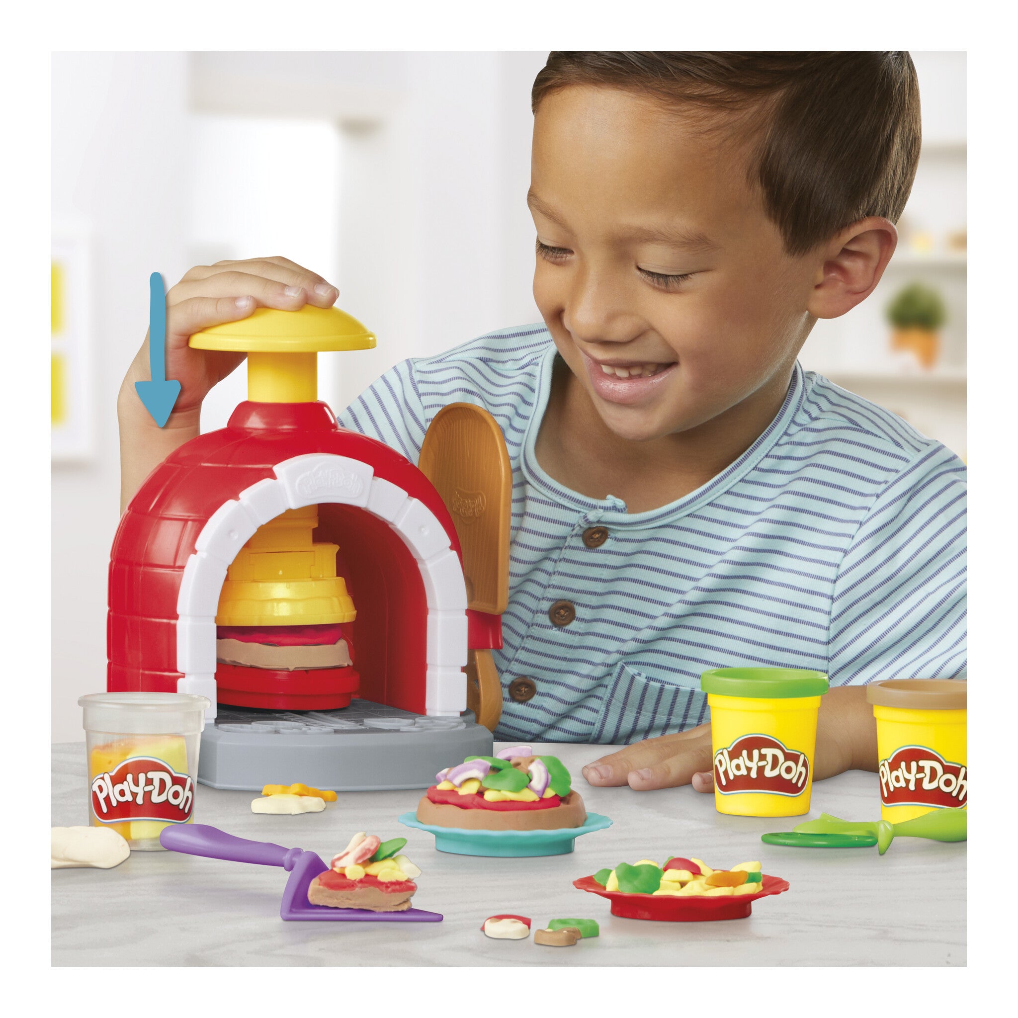 Play-Doh Kitchen Creations Pizza Oven Playset with 6 Cans and 8 Accessories