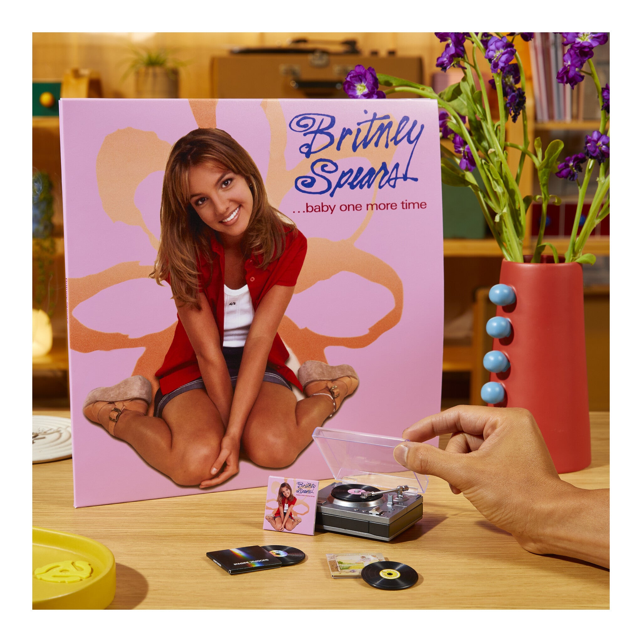 MGA's Miniverse Real Music Record Player Set