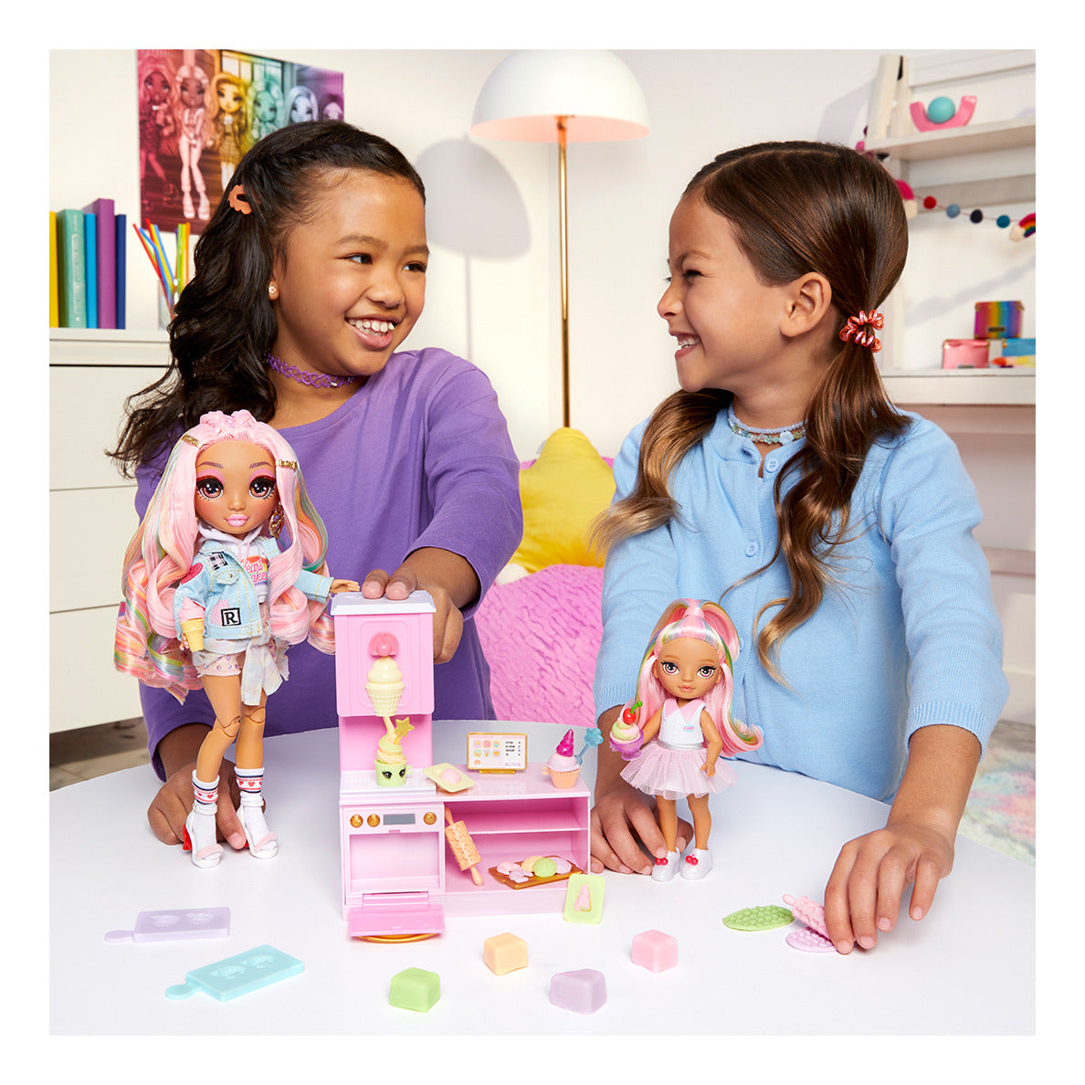 Rainbow High Littles Dessert Shop Playset with Kandy Doll