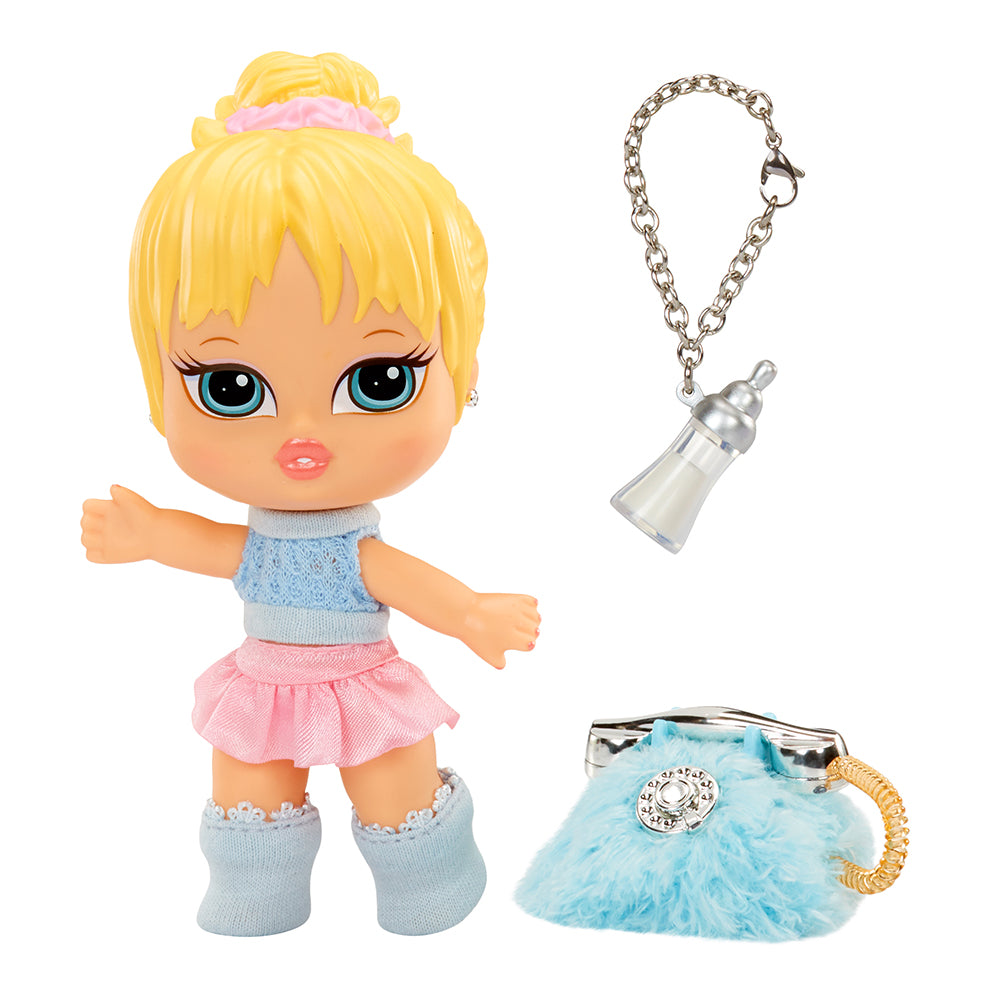 ** Bratz Babyz Runwayz Doll - Cloe
