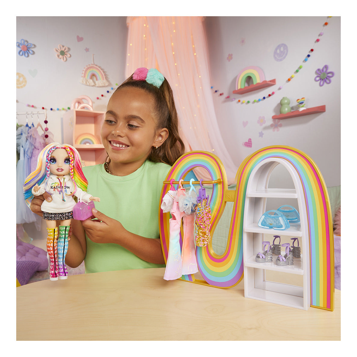 Rainbow High Amaya’s Rainbow Closet Playset with Exclusive Doll