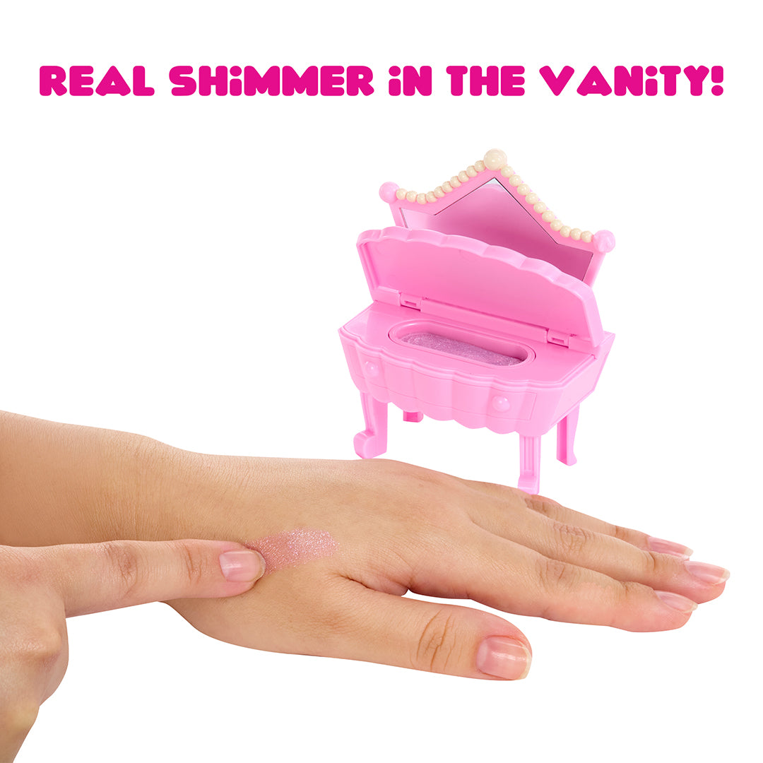 Yummiland Cupcake Beauty Bag Playset with Callie Lip Gloss Doll