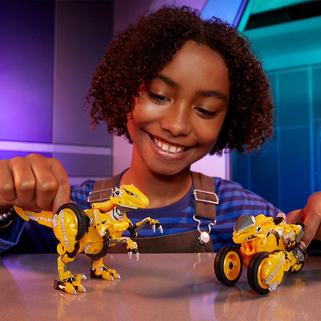Armorsaurs Evolver Blaze 2-in-1 Transforming Raptor Toy