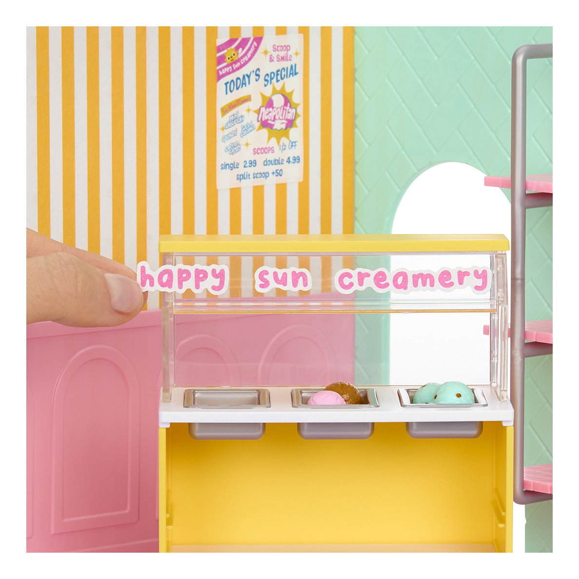 MGA's Miniverse Make It Mini Spaces Ice Cream Shop Starter Pack