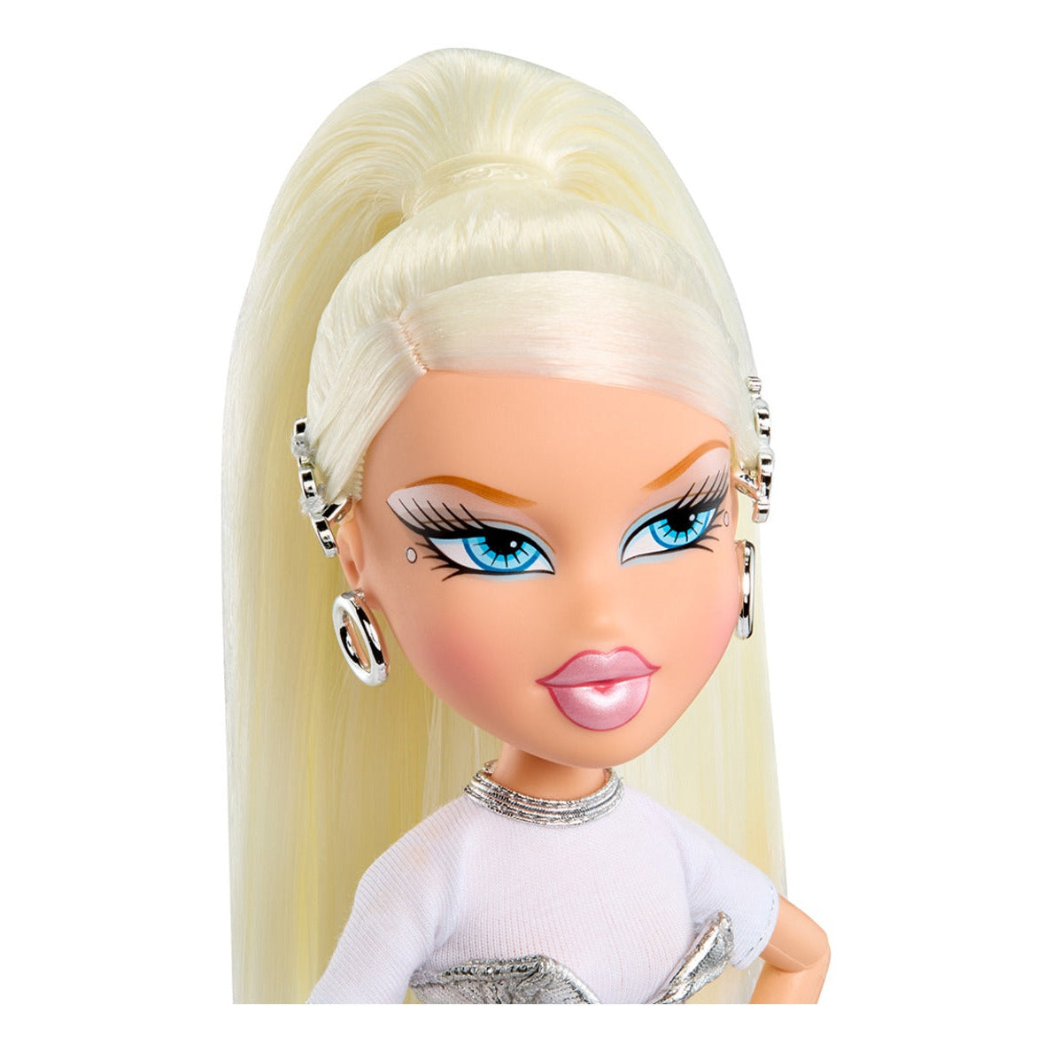 Bratz Stylin' Charmz Cloe Fashion Doll with Collectible Charm