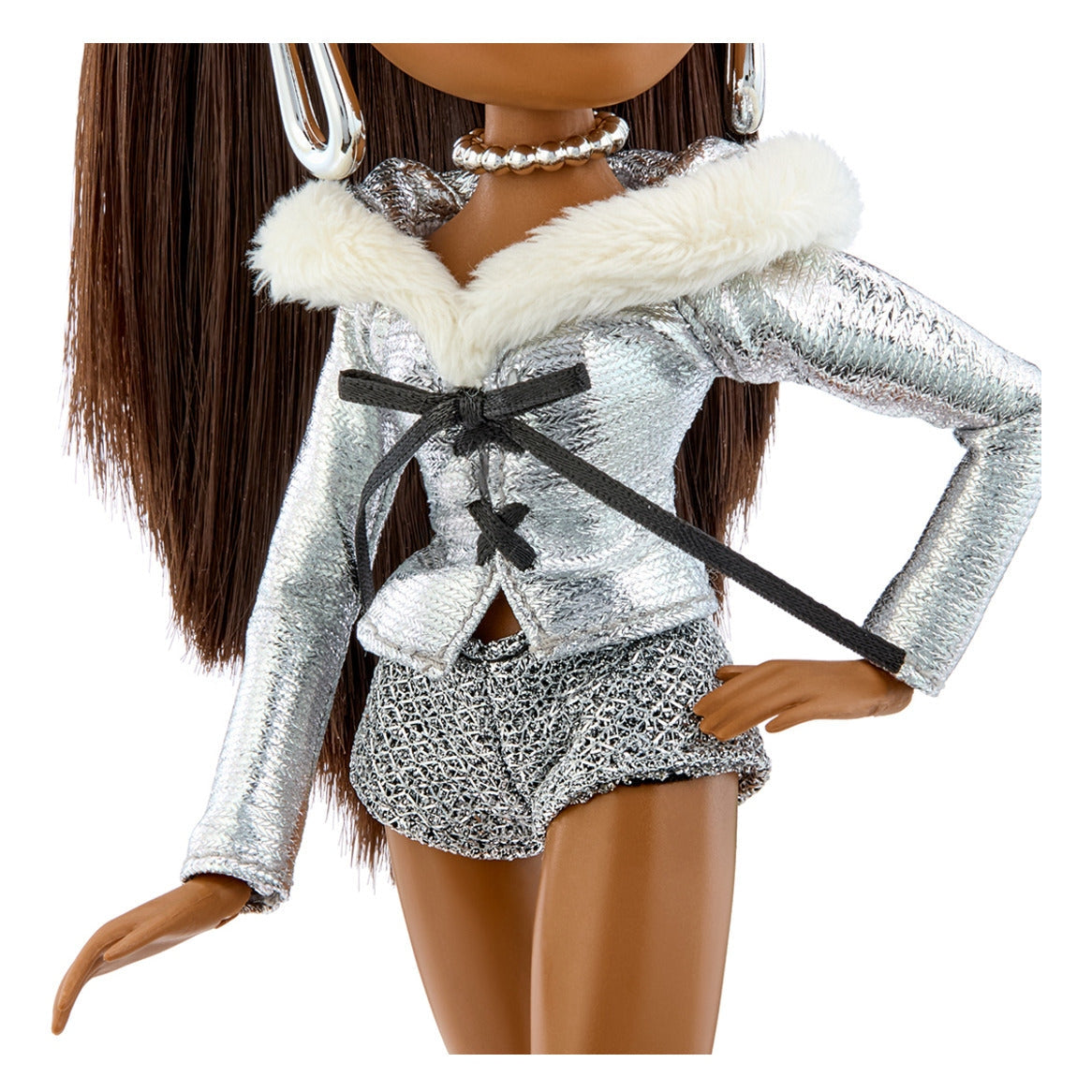 Bratz Charmz Sasha Fashion Doll with Collectible Bracelet and Charm