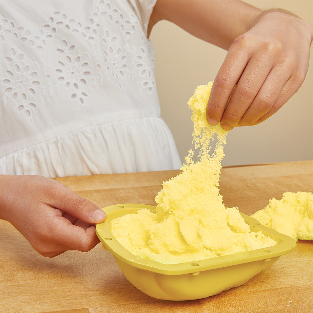Little Tikes Creative Chefs Bluey Duck Cake Kit