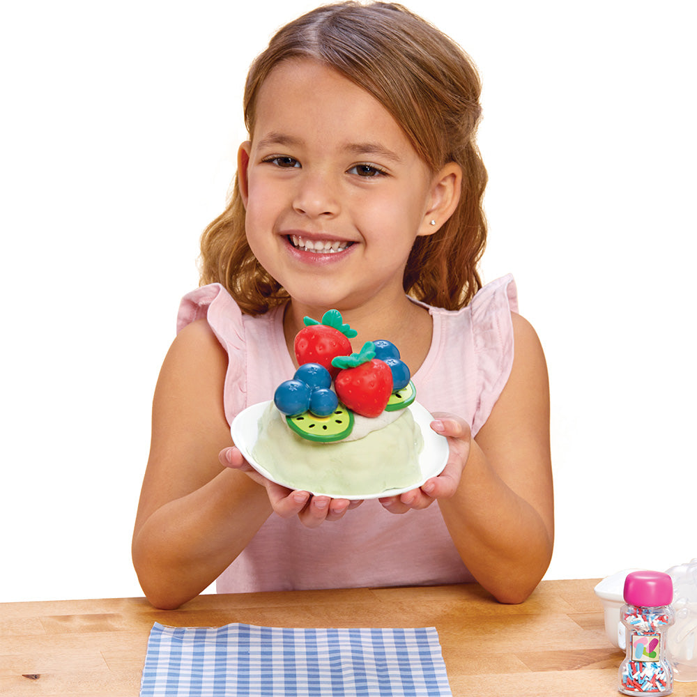 Little Tikes Creative Chefs Bluey Pavlova Cake Kit