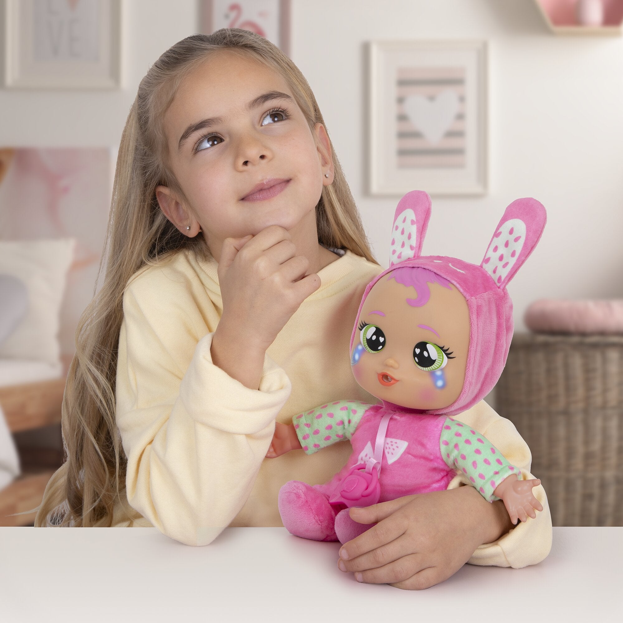 Cry Babies Mealtime Julie Interactive Baby Doll with Feeding Accessories