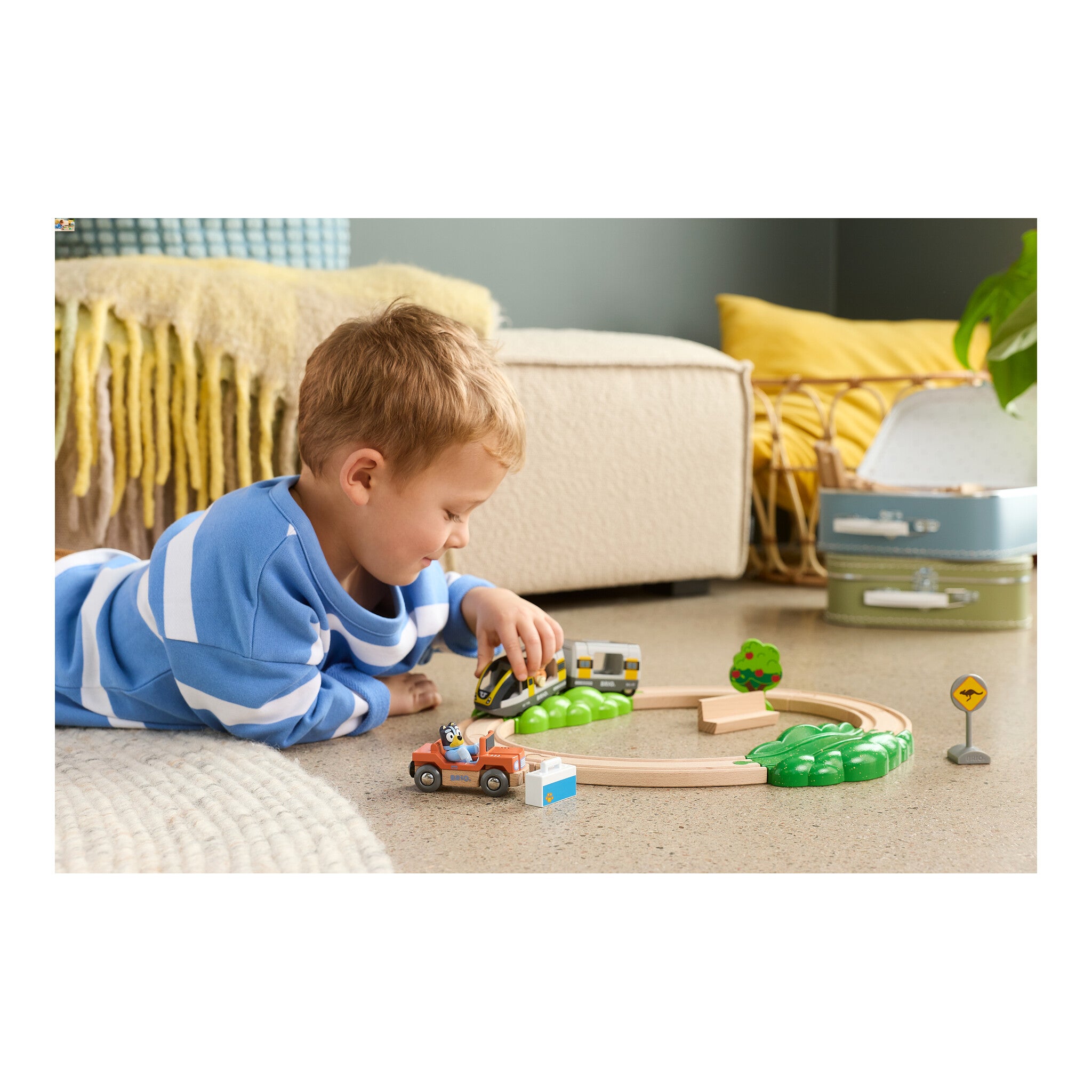 BRIO Bluey Train Set – 15-Piece Wooden Railway Set