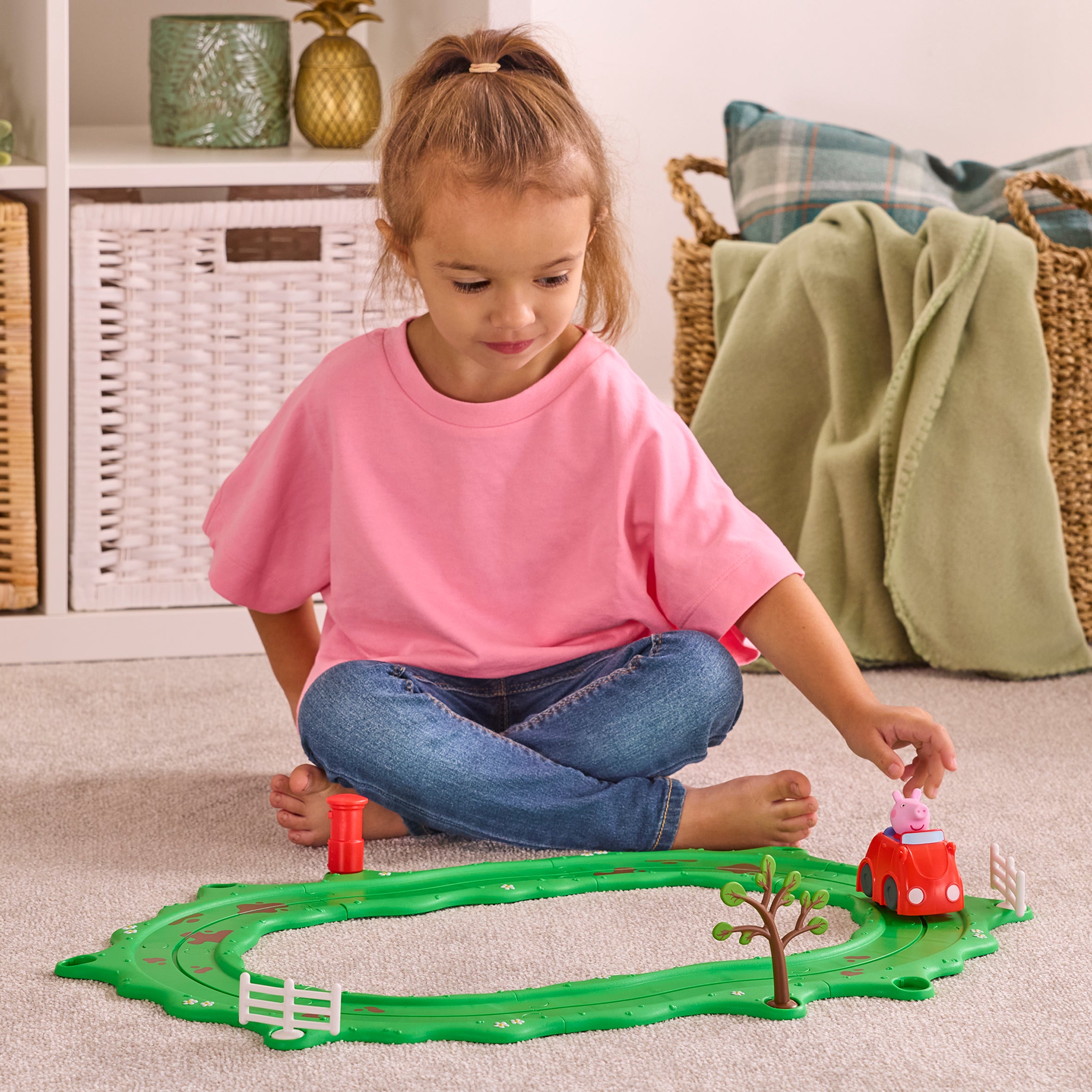 Peppa Pig Whizz Around Little Red Car Set