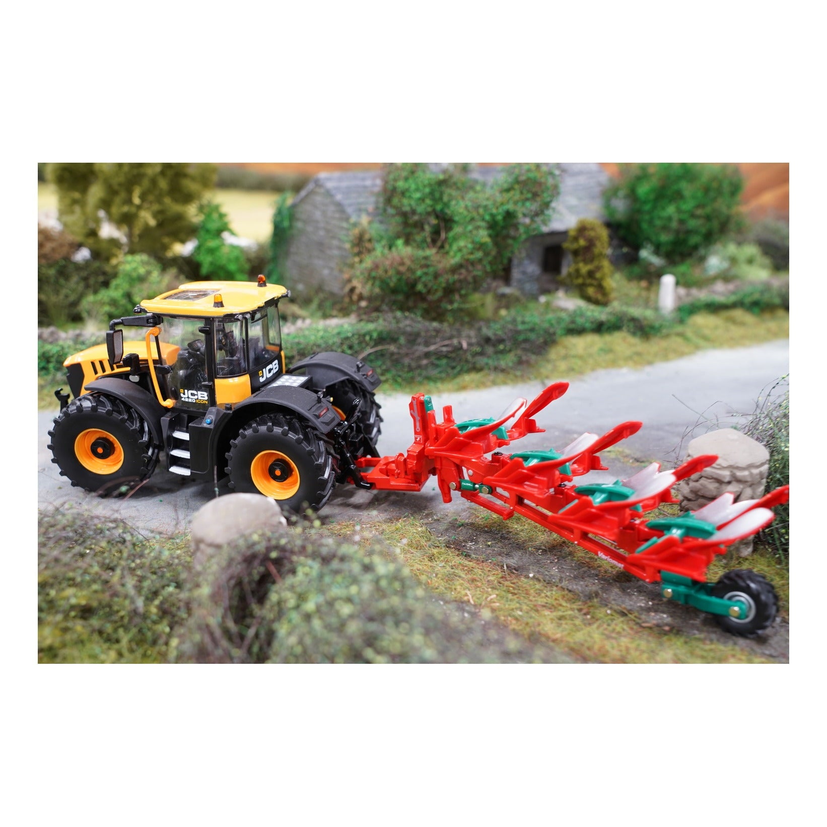 Britains JCB Fastrac 4220 iCON Tractor 1:32