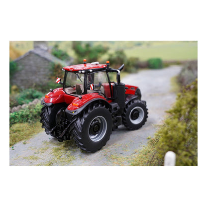 Britains Case IH Magnum 405 Tractor 1:32 Scale Model