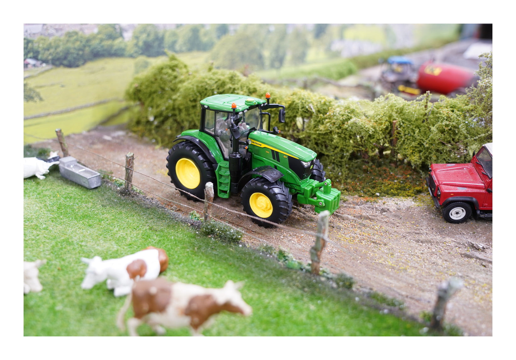 Britains John Deere 6M 240 Tractor 1:32 Scale
