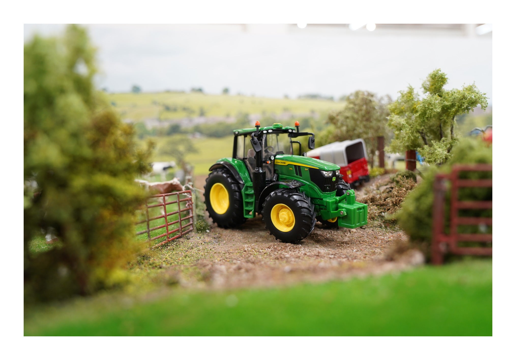Britains John Deere 6M 240 Tractor 1:32 Scale