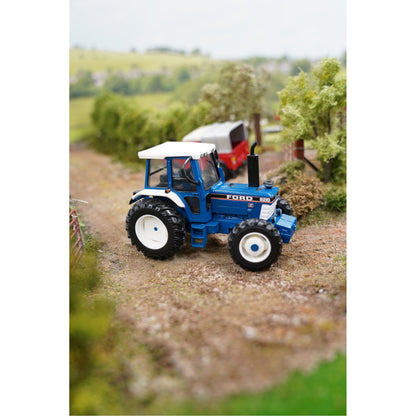 Britains Ford 8210 4WD Tractor with Super Q Cab 1:32 Scale