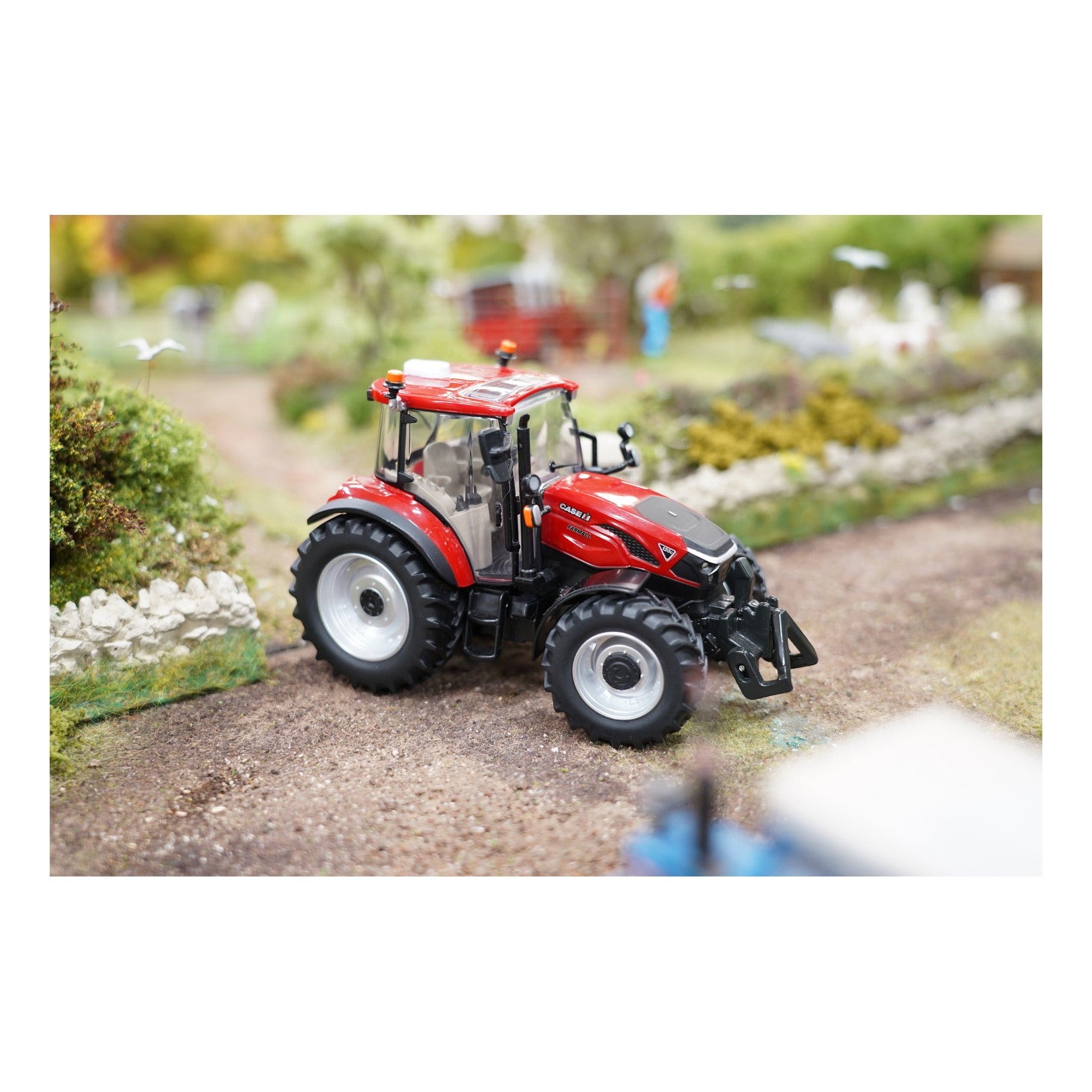 Britains Case IH Farmall 120C 1:32 Scale Model Tractor