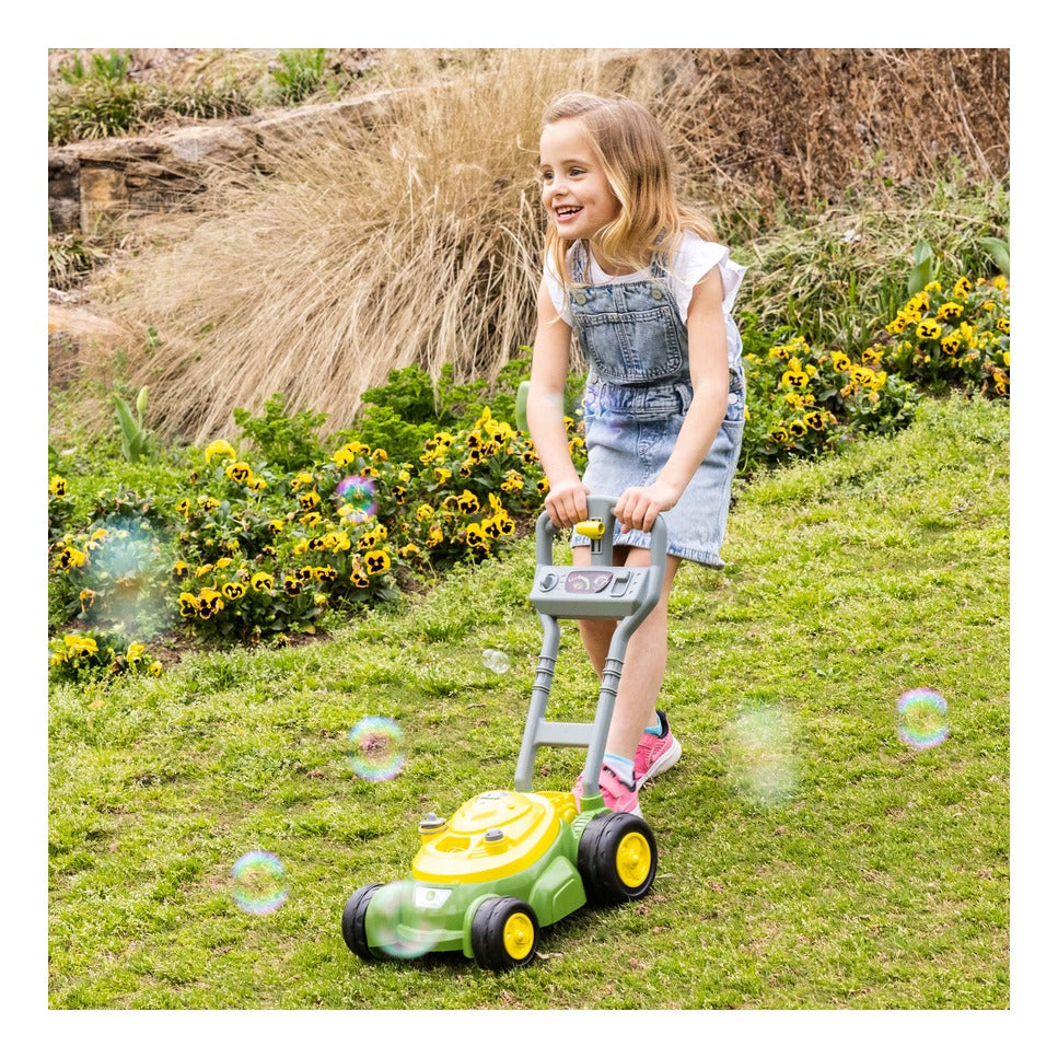 John Deere Bubble-N-Go Mower with 4oz Bubble Solution