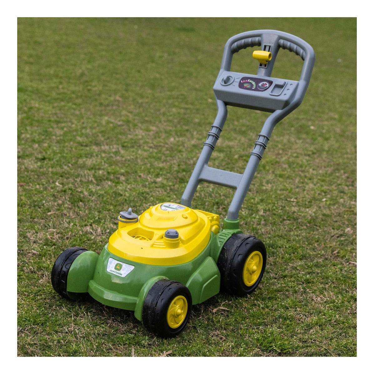 John Deere Bubble-N-Go Mower with 4oz Bubble Solution