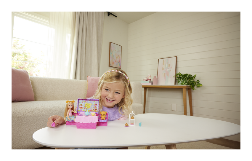 Barbie Chelsea Pop-Up Tea Party Picnic Playset