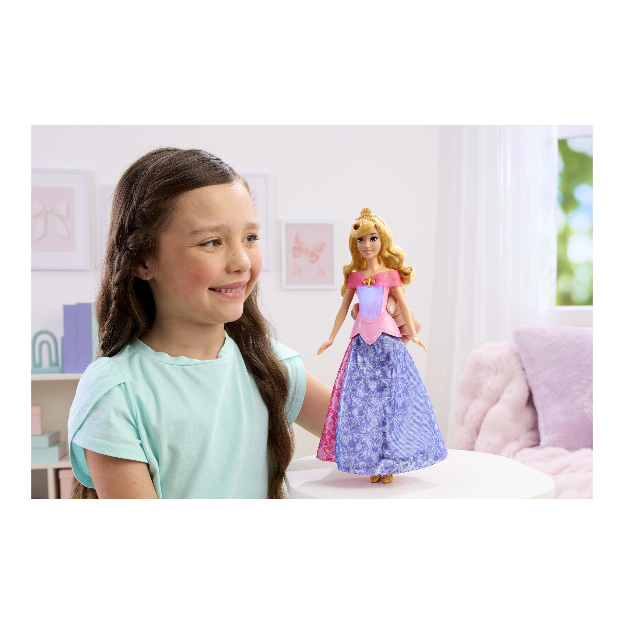 Disney Princess Aurora Pink to Blue Transforming Dress Fashion Doll with Lights