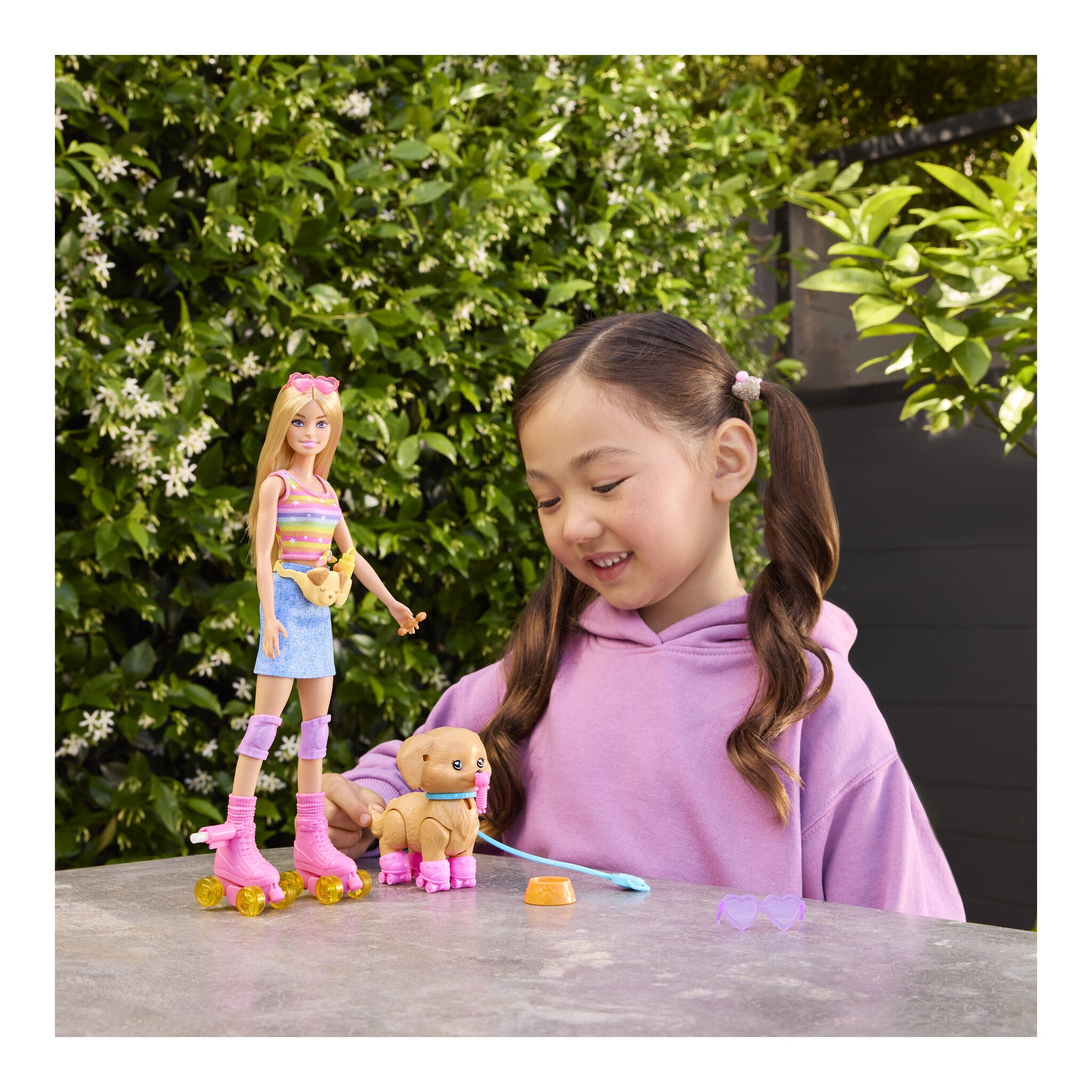 Barbie Pets Skate and Run Pup Blonde Doll with Puppy, Skates and Accessories