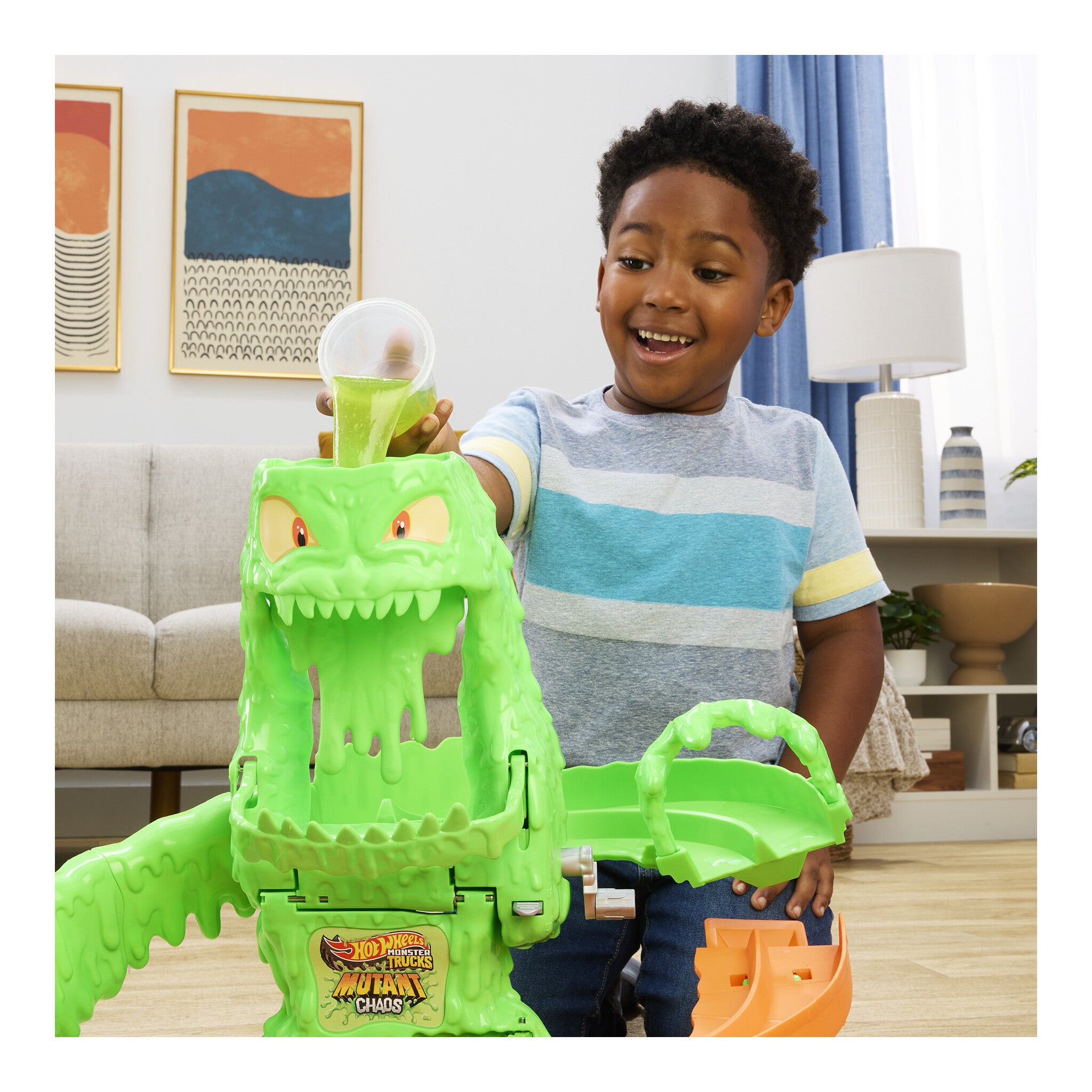 Hot Wheels Monster Trucks Mutant Chaos Ooze Monster Playset