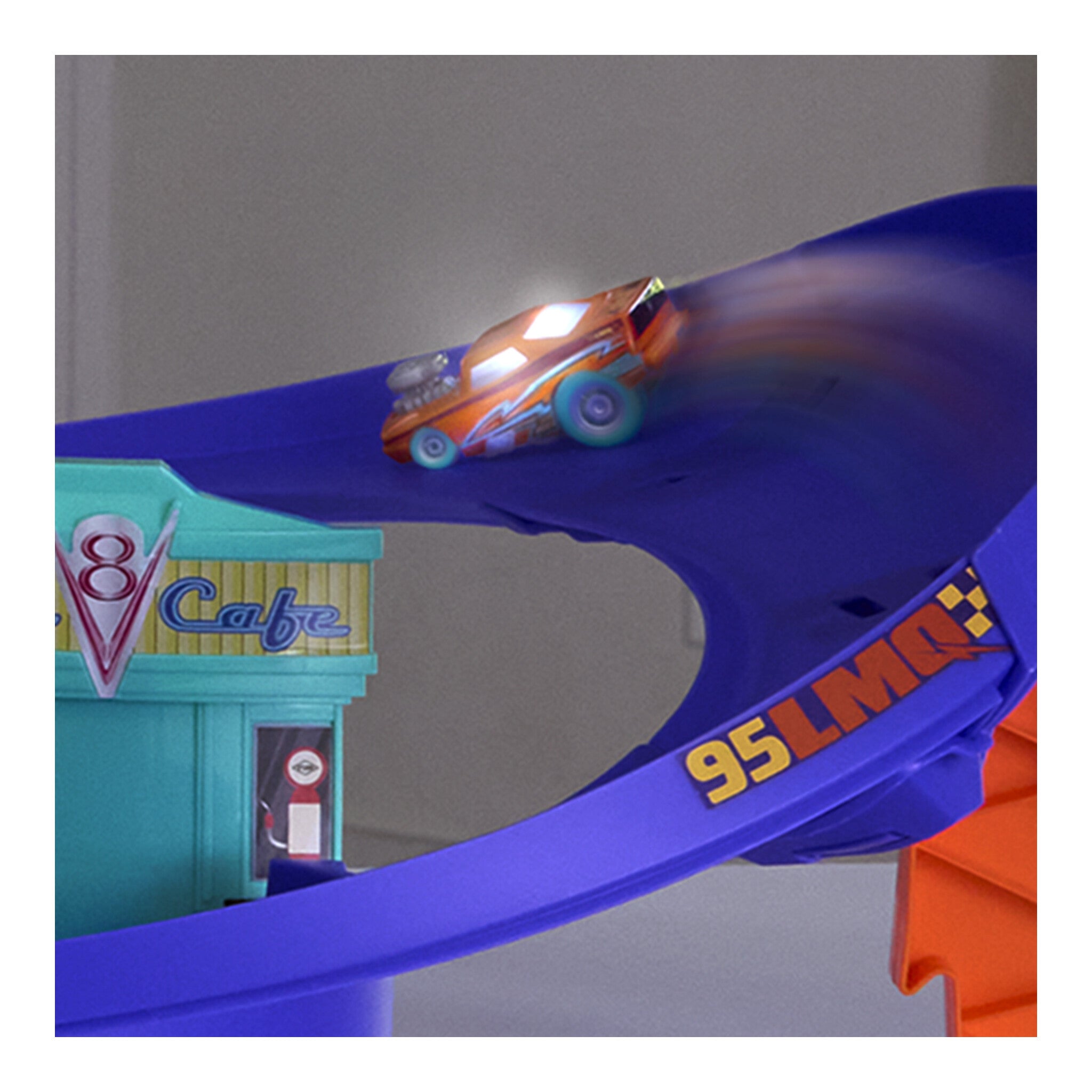Mattel Disney and Pixar Cars Light-Up Lightning McQueen Celebration Raceway Playset