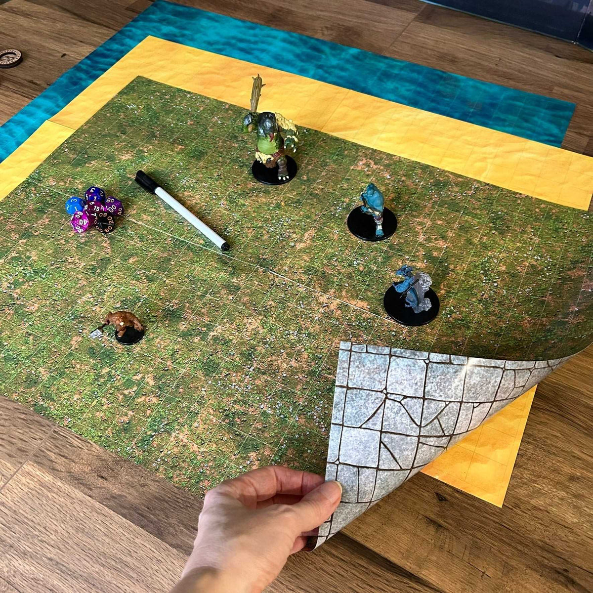 Essential RPG Battle Maps Starter Set – 6 Plain Wet/Dry-Erase Battle Maps with 1-Inch Grid