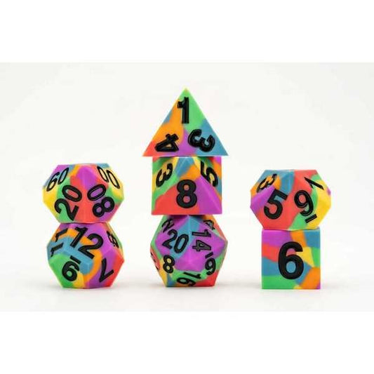 FanRoll Gaymers Pride 16mm Sharp Edge Silicone Rubber Poly Dice Set – Rainbow Flag