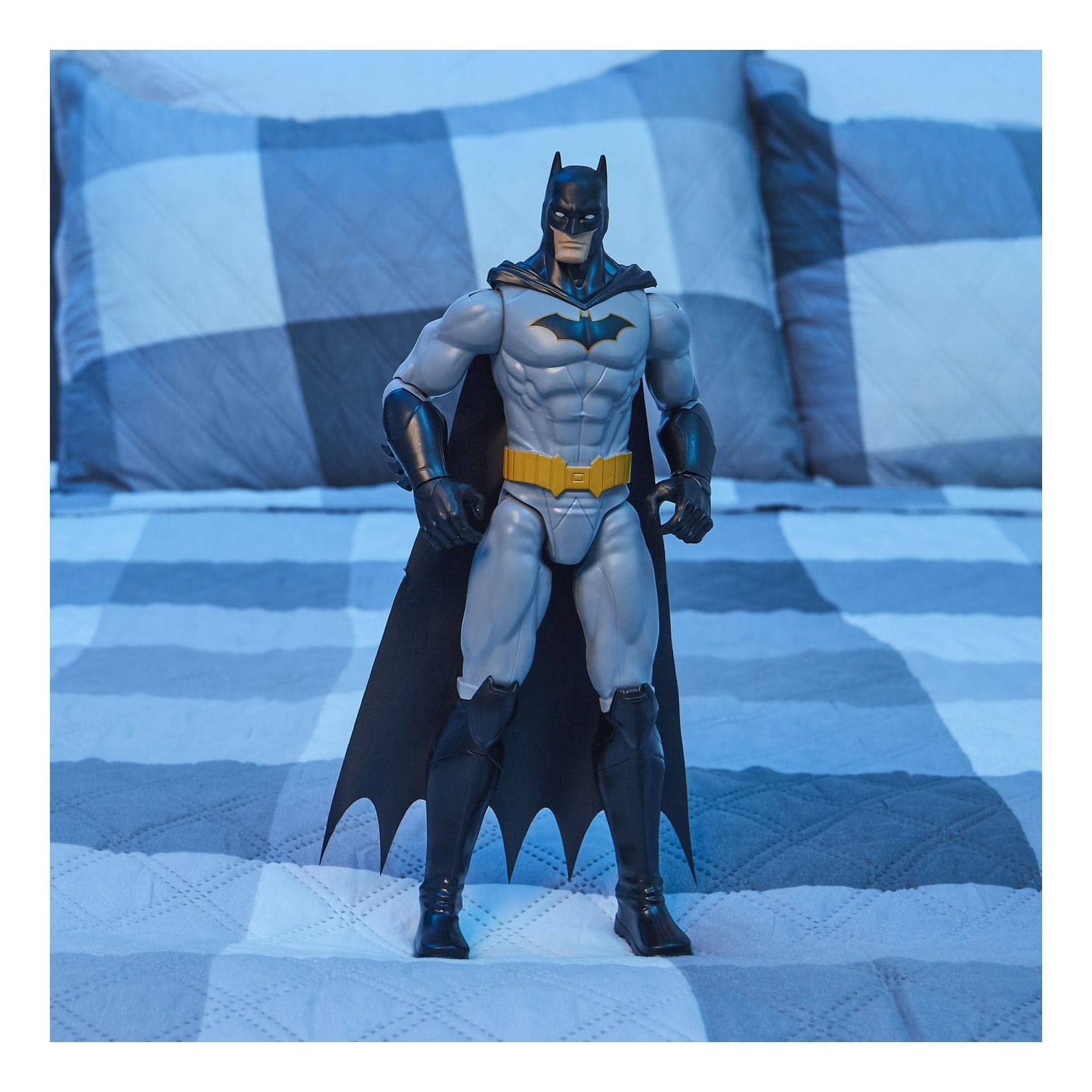 Batman 30cm Rebirth Batman Action Figure 681147035805