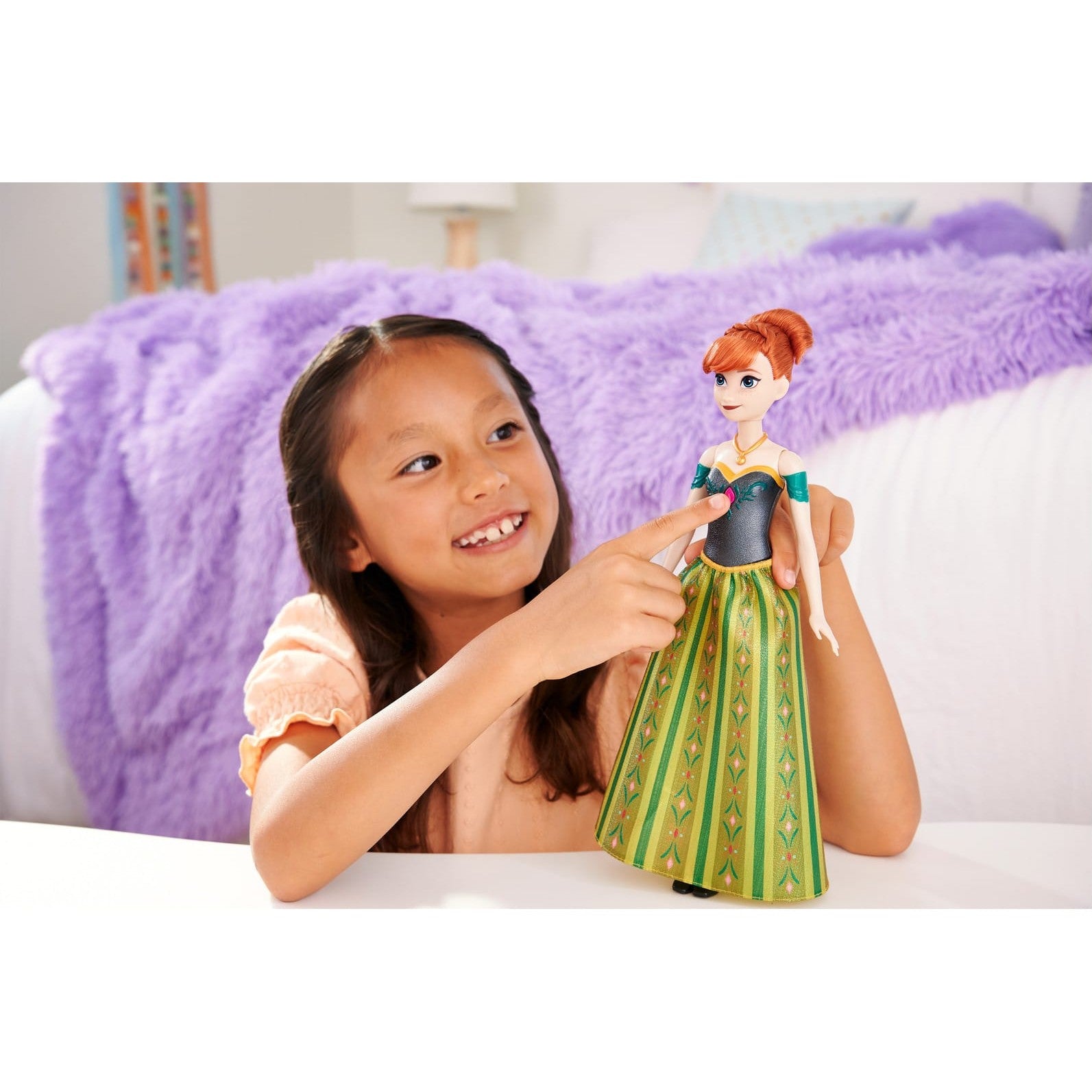 * Disney Frozen Singing Anna Fashion Doll