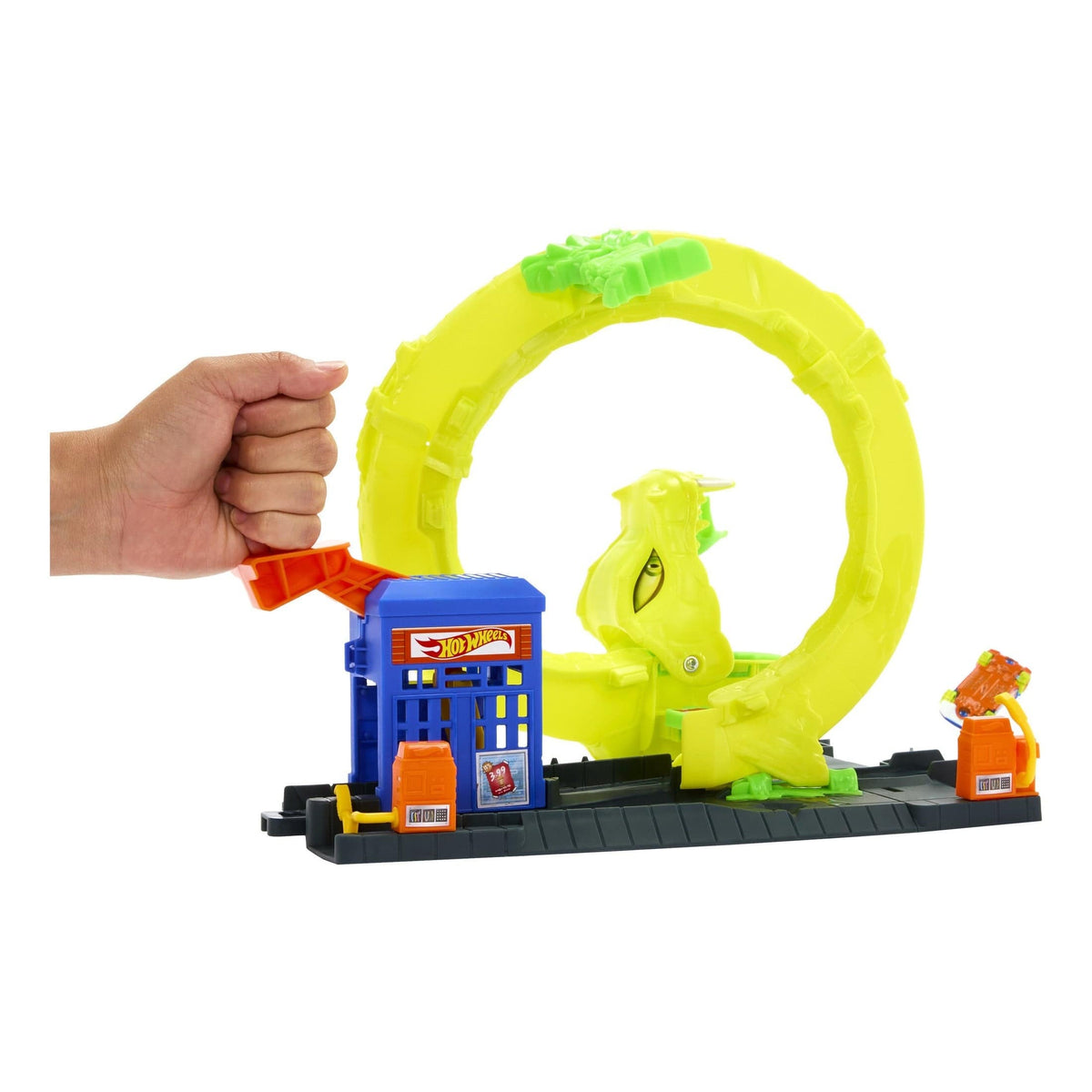 Hot Wheels City Snake Attack Gas Station