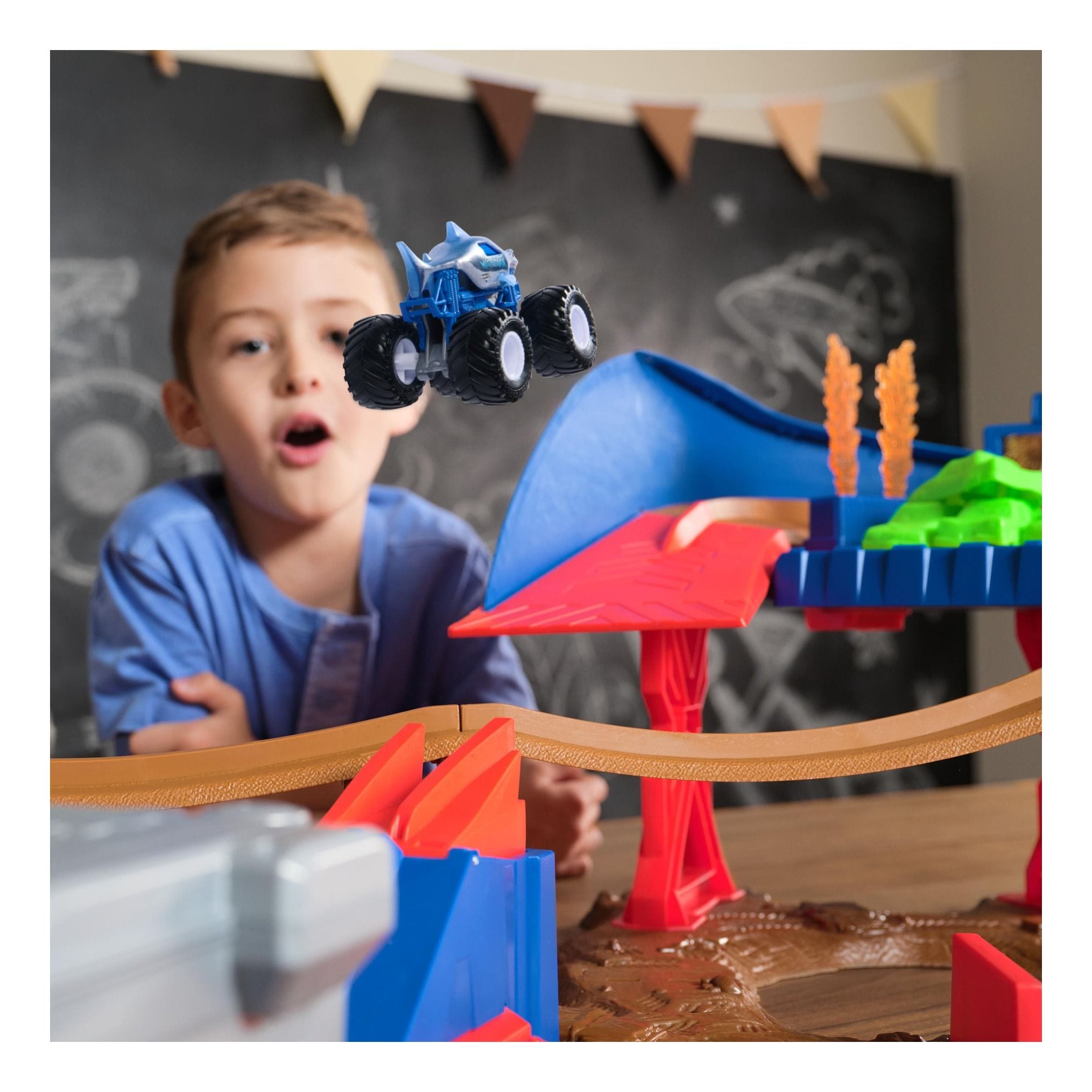 Monster Jam – Megalodon Speedster Playset | Lennie's Toys