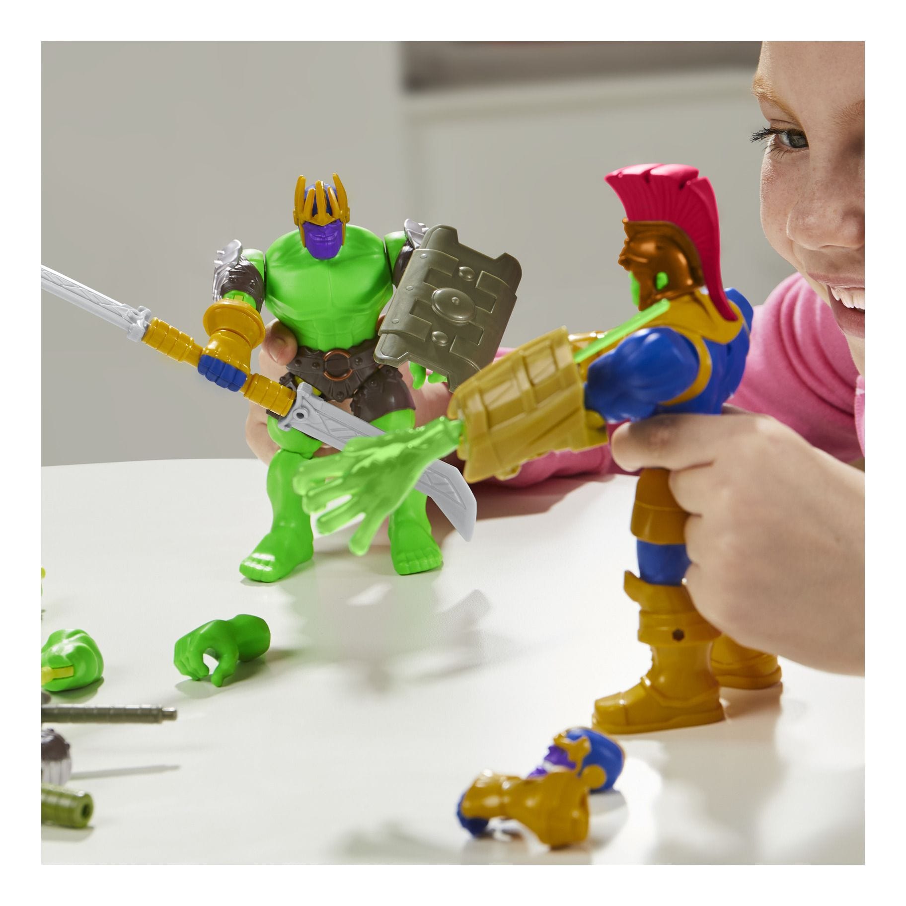 * Mix Mashers Avengers Deluxe Figure Asst 5010996247704